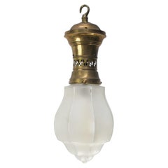 Lámpara colgante francesa de los años 20, estilo Art Déco, de latón con cristal grabado