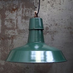 Lampade a sospensione industriali francesi degli anni '50 di Sammode in Greene & Greene scuro