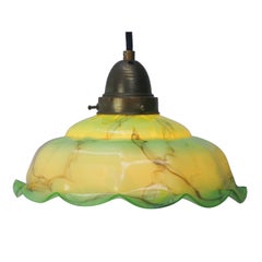 Set di 2 lampade a sospensione in vetro con motivo marmorizzato “Clichy Green” francese, anni ’20