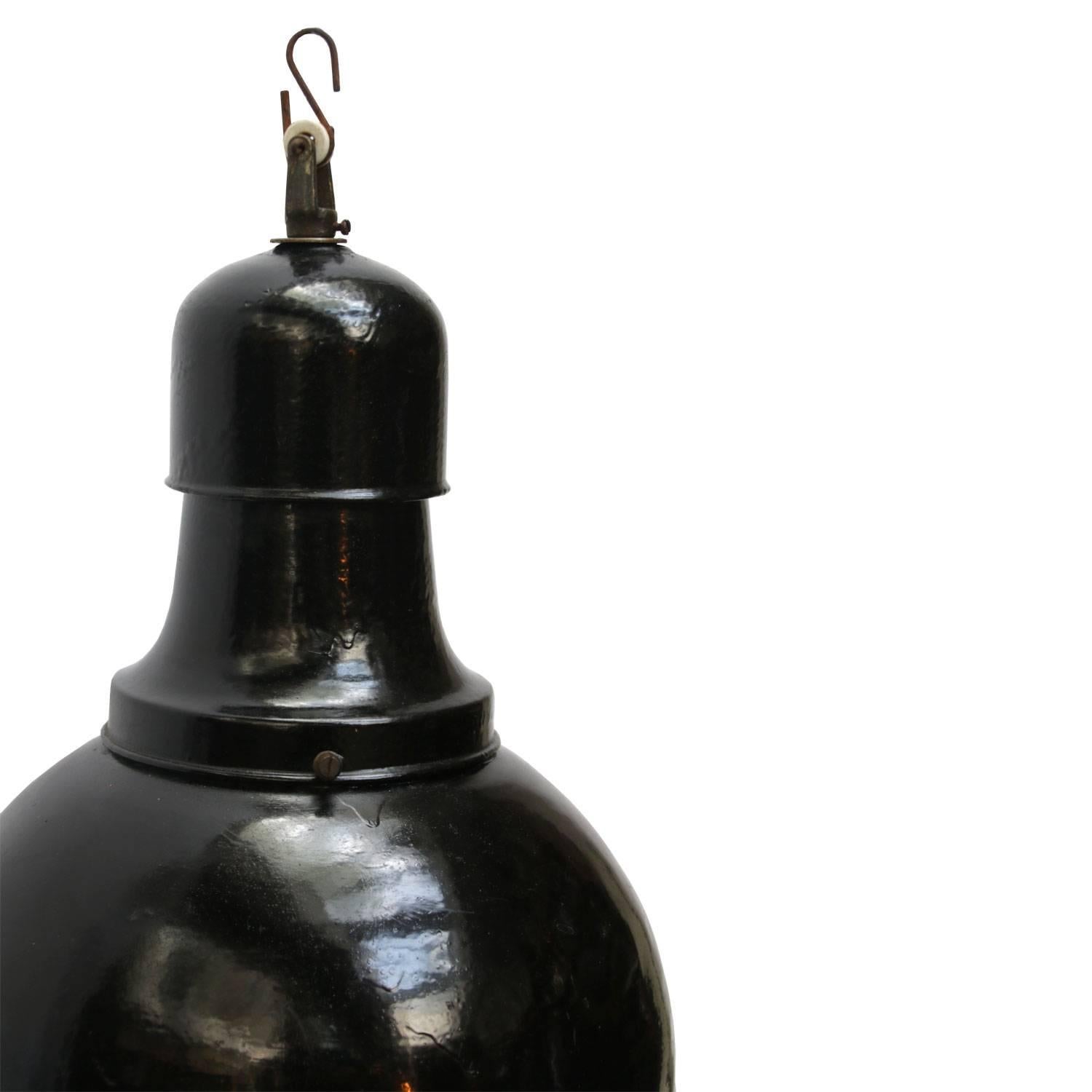 Industrial lamp. Black enamel shade. White interior cast iron top.

Weight: 2.2 kg / 4.9 lb

All lamps have been made suitable by international standards for incandescent light bulbs, energy-efficient and LED bulbs. E26/E27 bulb holders and new