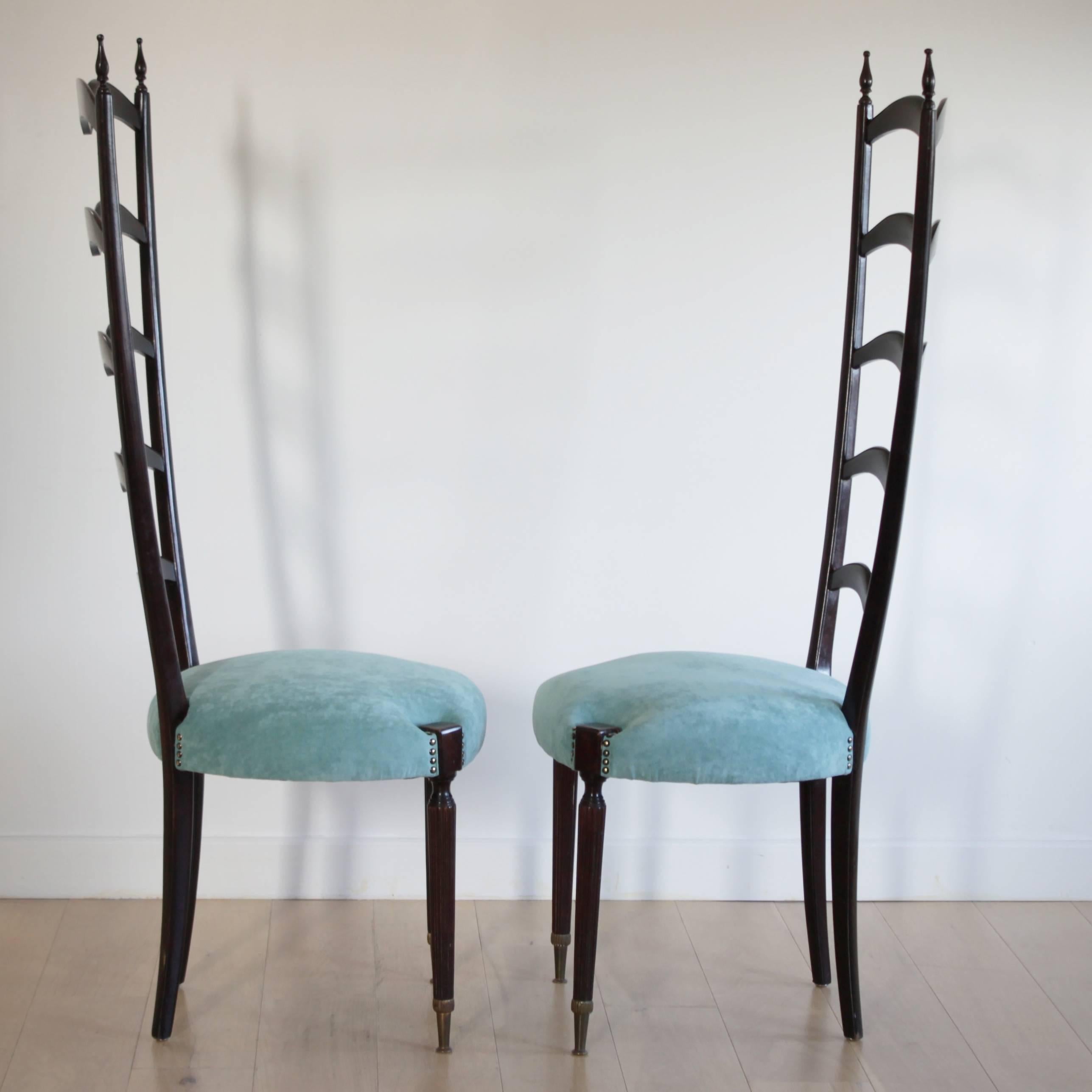 Mid-Century Modern Pair of Highly Decorative Ladder Back Chairs by Paolo Buffa For Sale