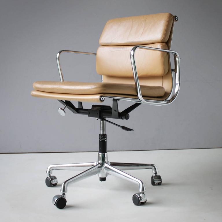 Eames EA 217 Soft Pad Chair at 1stDibs | eames ea217 office chair, ea217  chair, eames 217