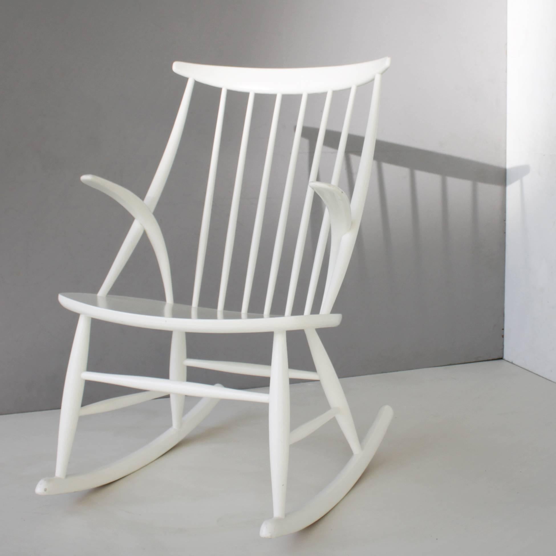 White rocking chair by Illum Wikkelso (Wikkelsø) for N. Eilersen, Denmark.