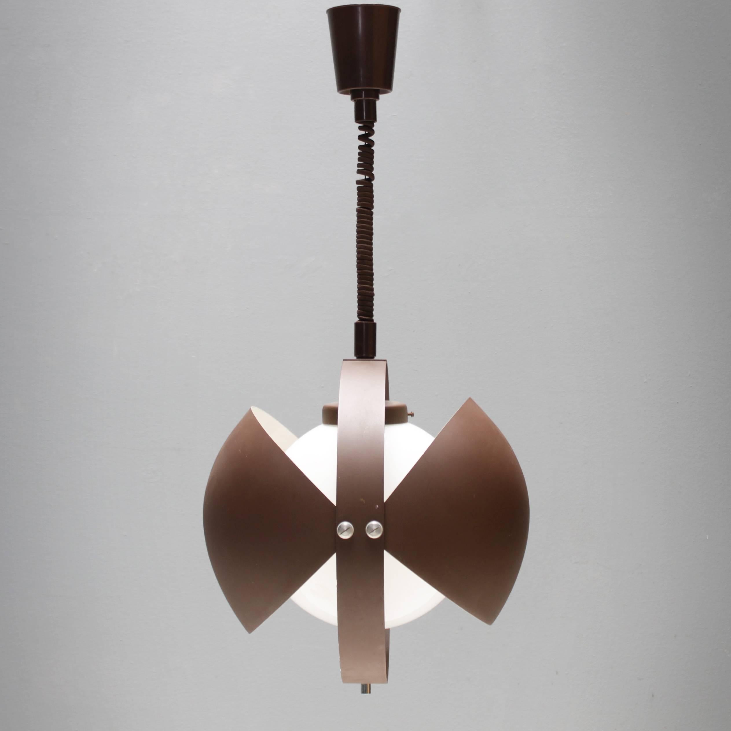 'Poor man's Weisdorf' in the manner of Louis Weisdorf design Classic multi-lite pendant. It's the same idea, this one is made of brown thin lacquered aluminum. Although not as beautiful as the real stuff but also a nice lamp. Adjustable in height.