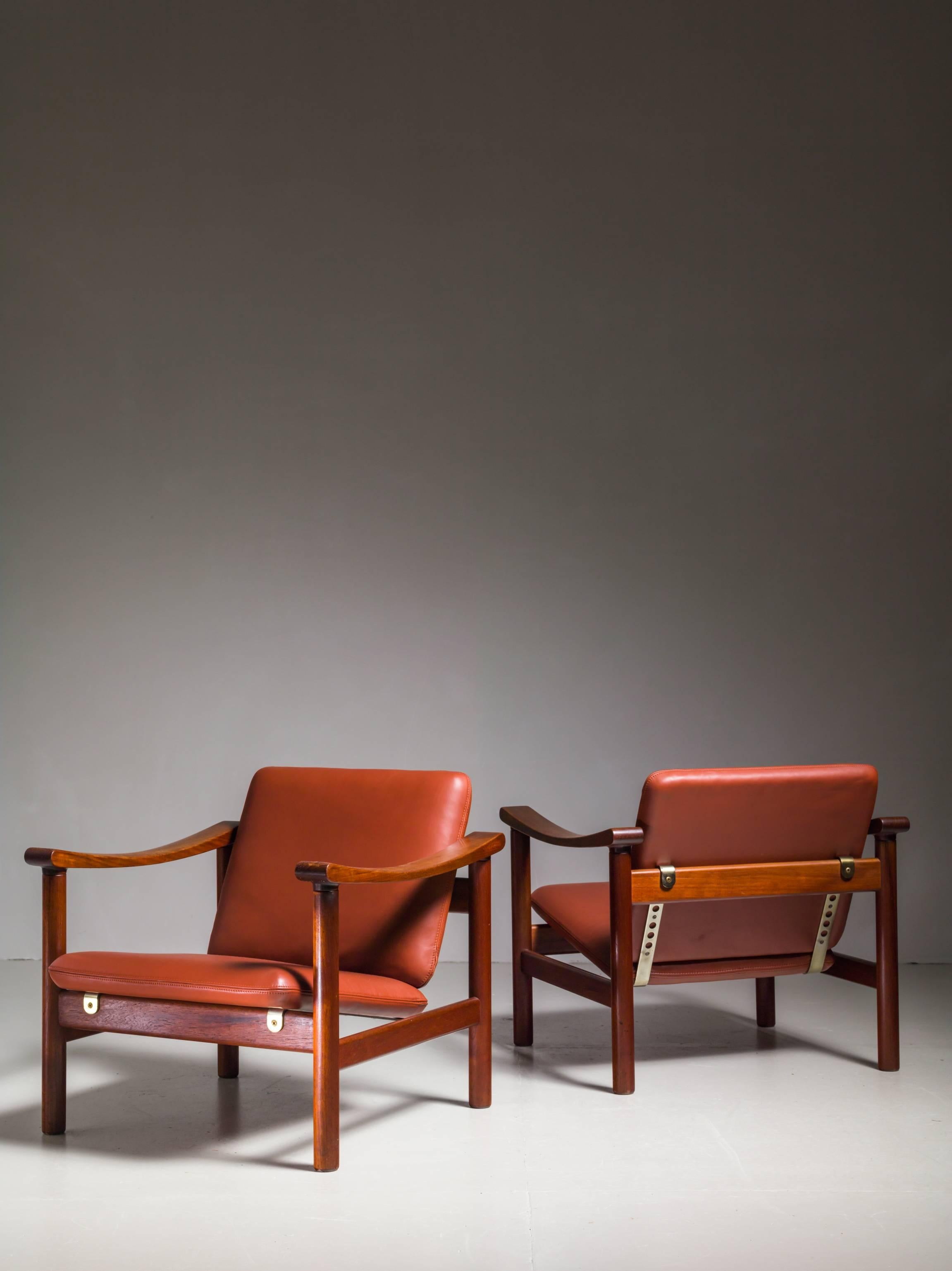 Scandinavian Modern Hans Wegner Pair of Lounge Chairs for GETAMA, Denmark, 1950s For Sale