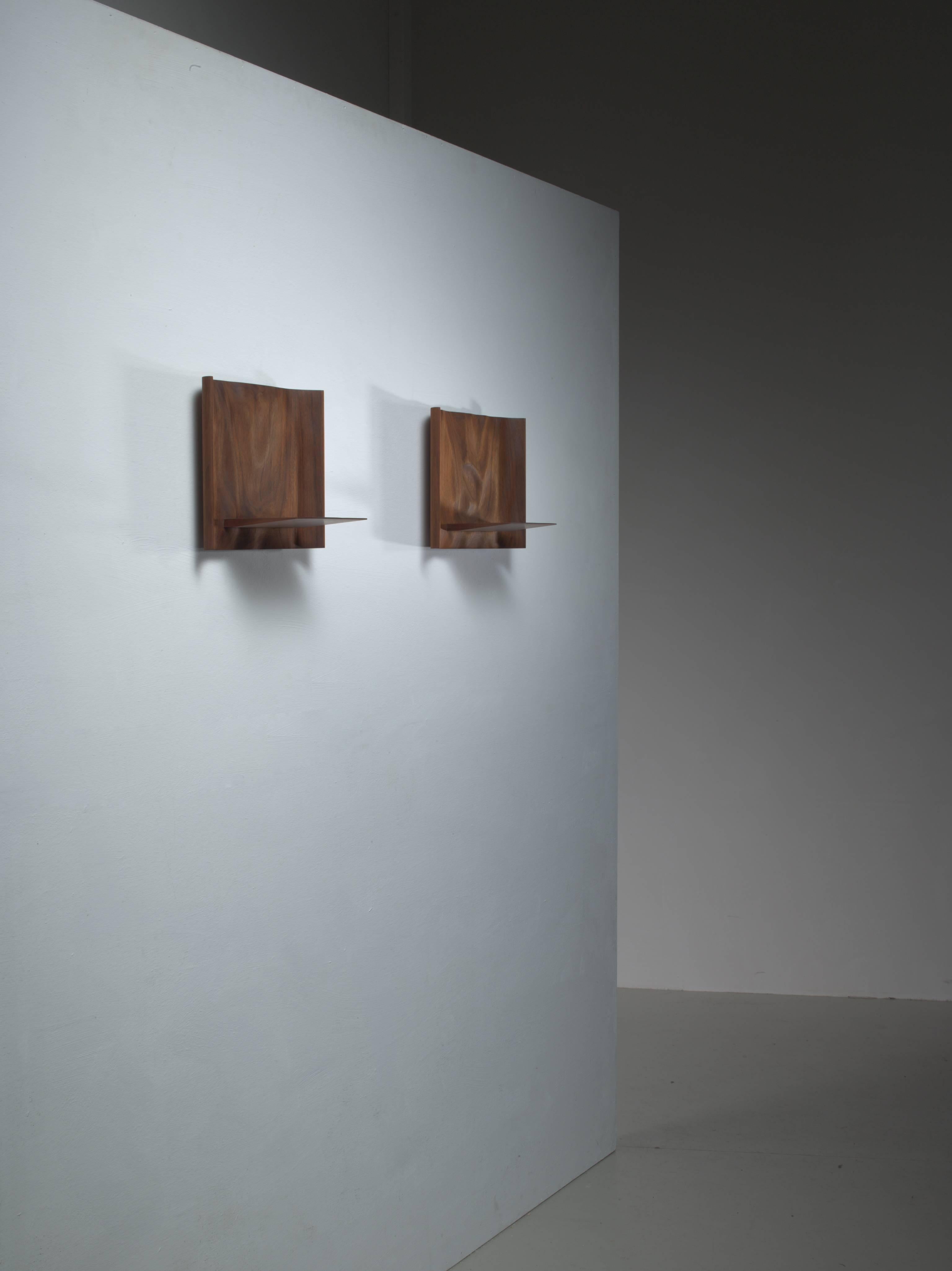 American Craftsman Roger Sloan Pair of Sculptural Walnut Wall Shelves, USA, 1970s For Sale
