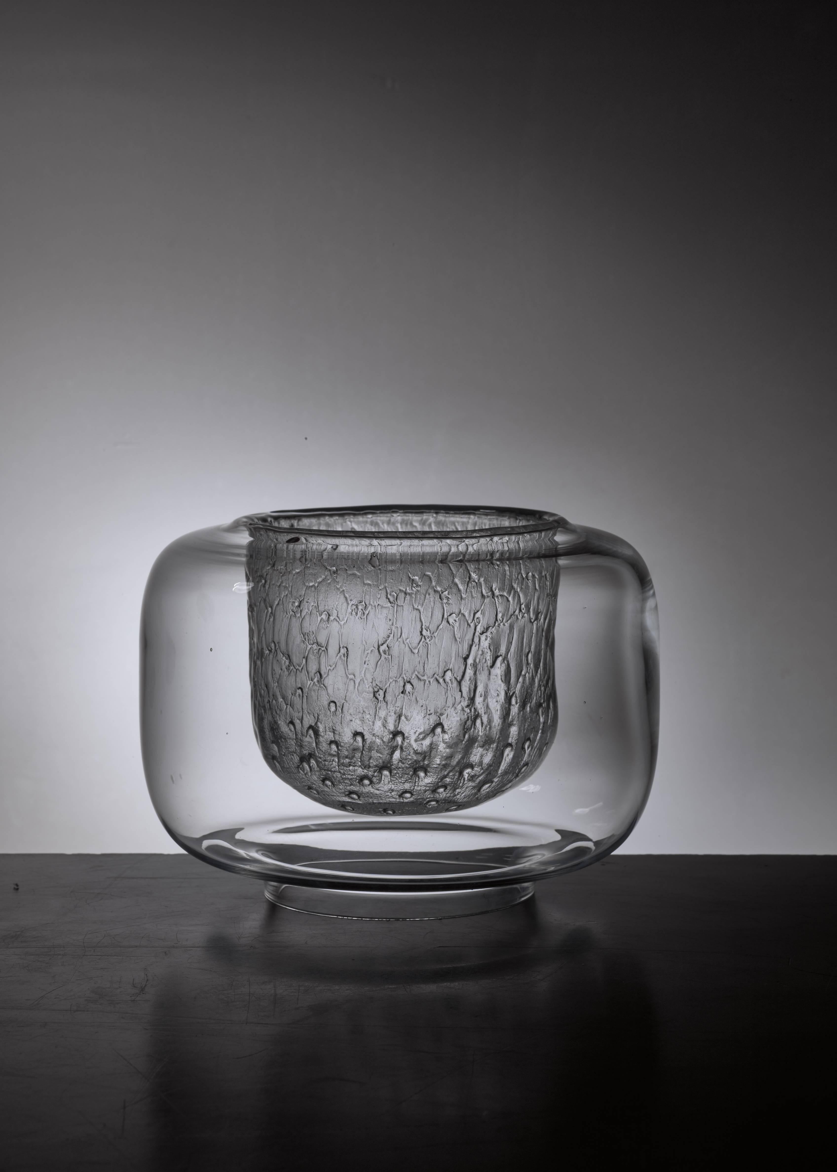 Scandinavian Modern Pair of Timo Sarpaneva Glass Bowls for Iittala, Finland, 1960s For Sale