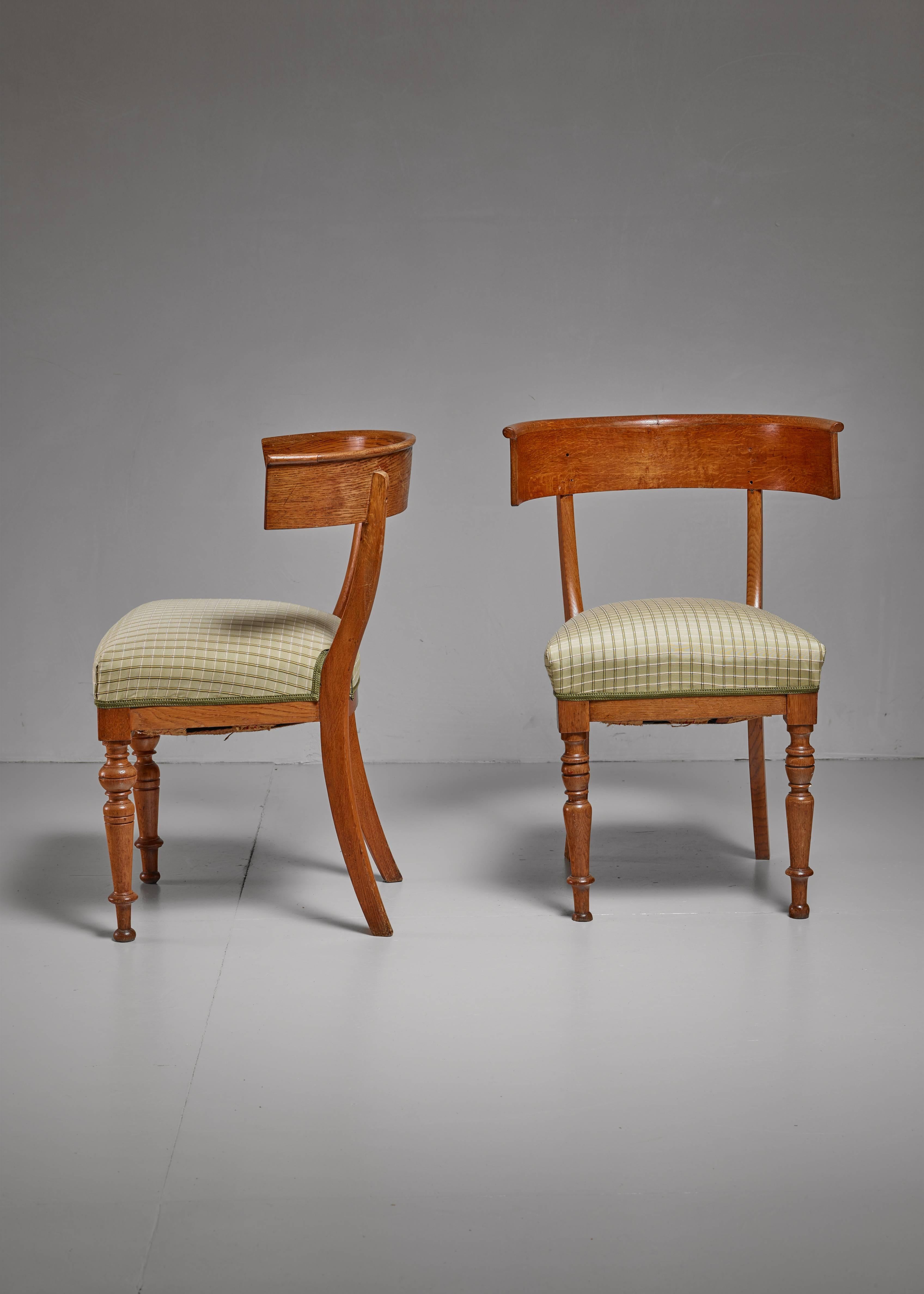 Neoclassical Pair of Oak Klismos Chairs, Sweden