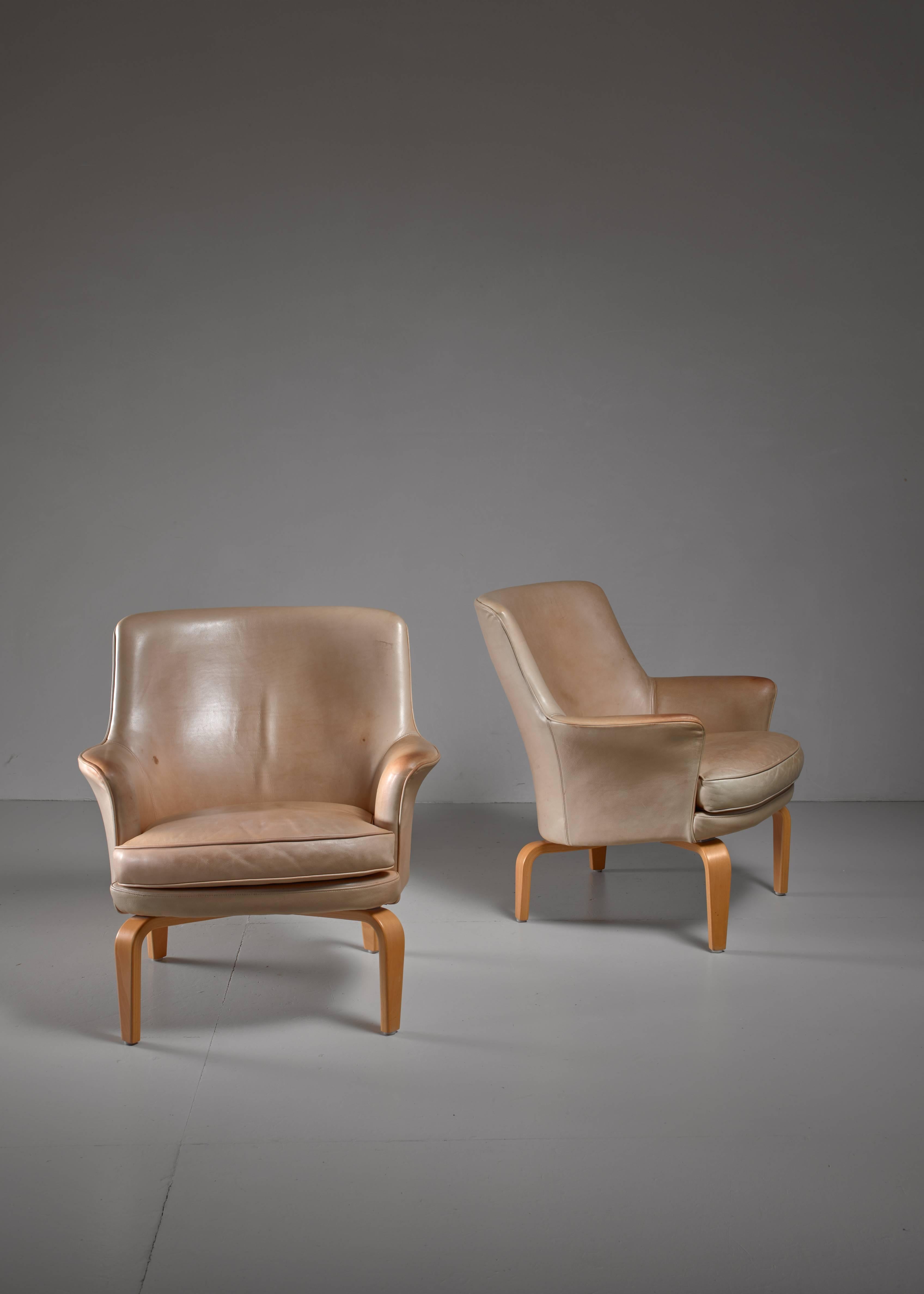 Swedish Arne Norell Pair of 'Pilot' Lounge Chairs, Sweden For Sale