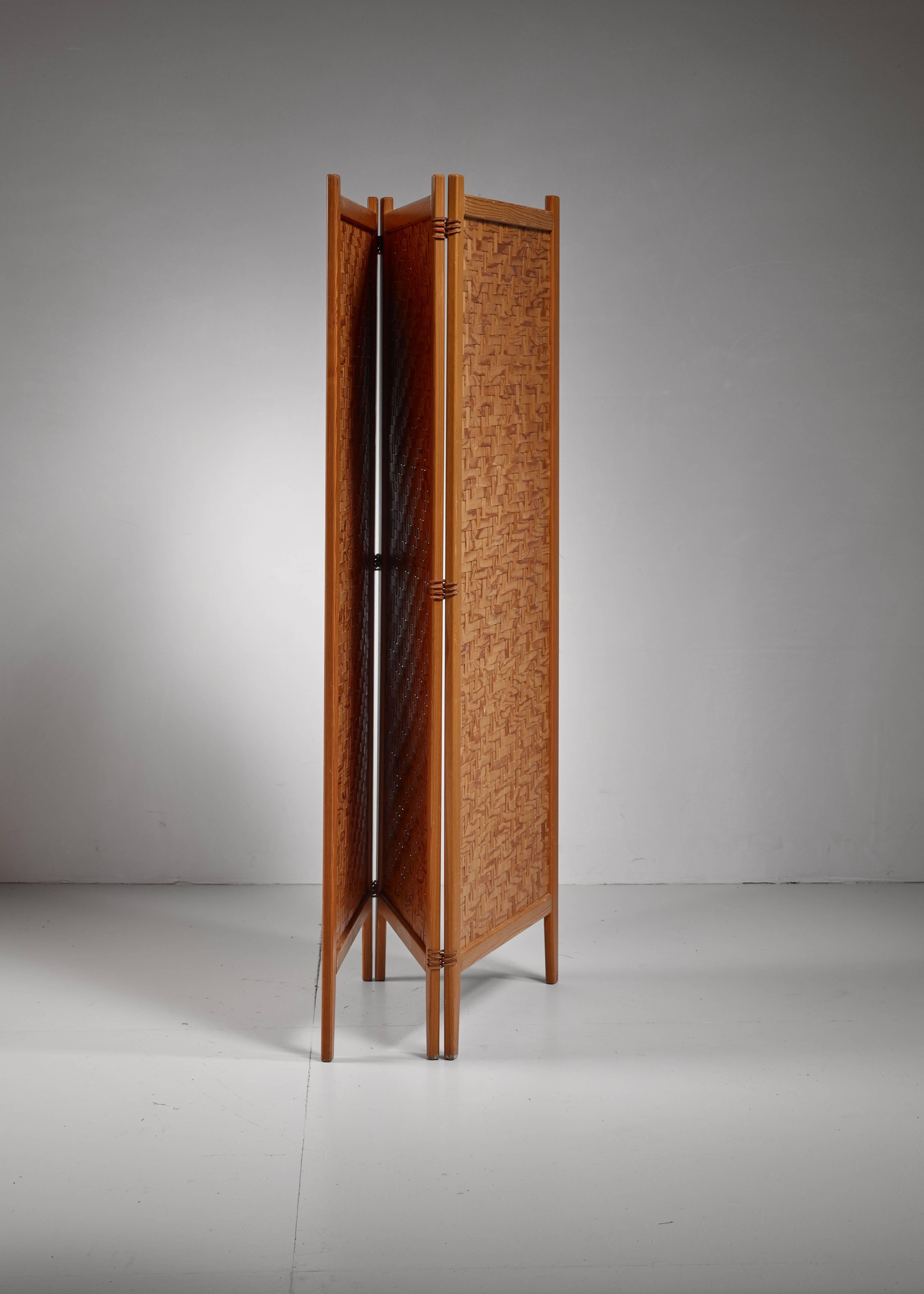 Swedish Pine Folding Screen, Sweden, 1950s For Sale