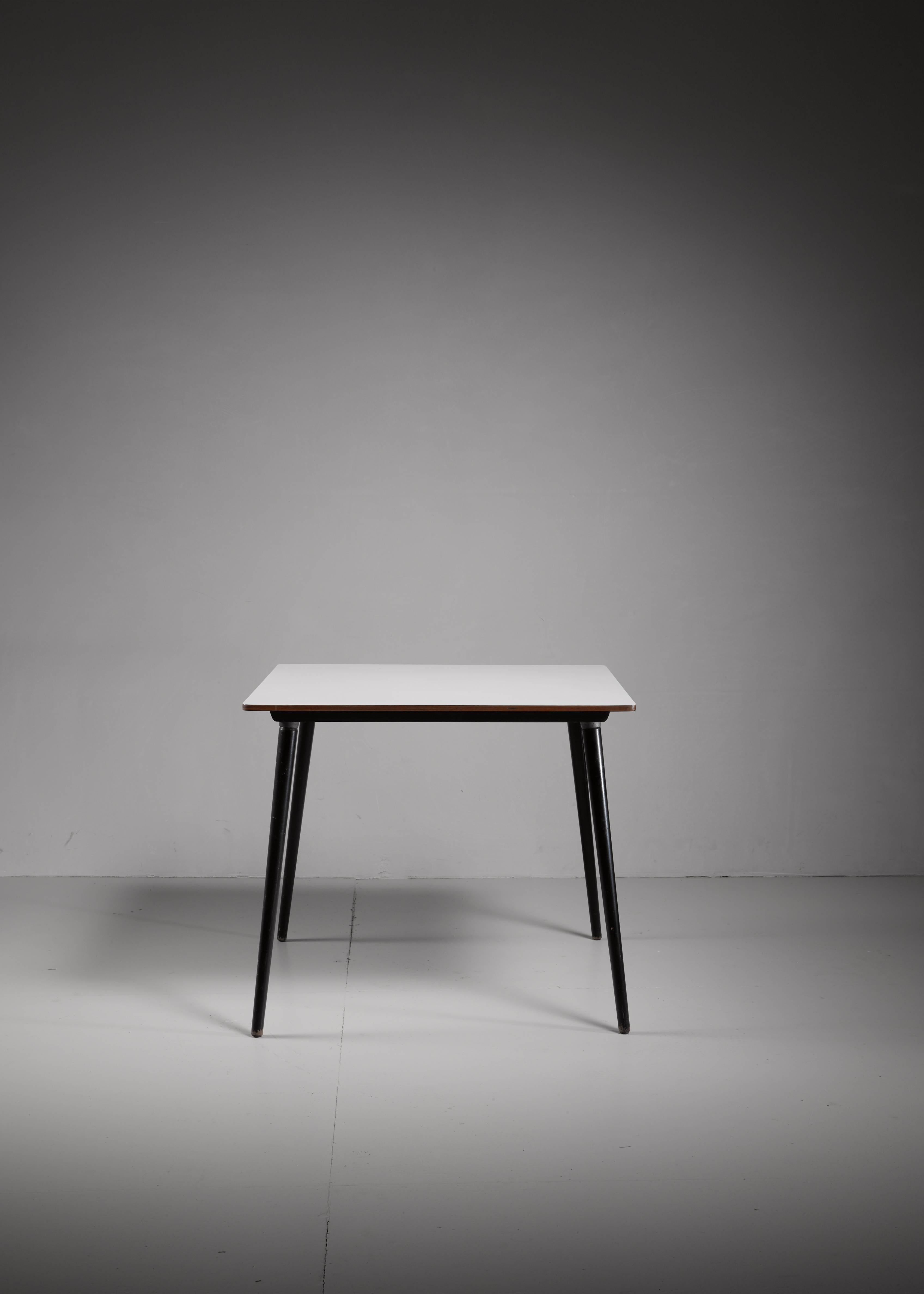Mid-Century Modern Small Dining or Kitchen DTW Table by Charles Eames for Herman Miller