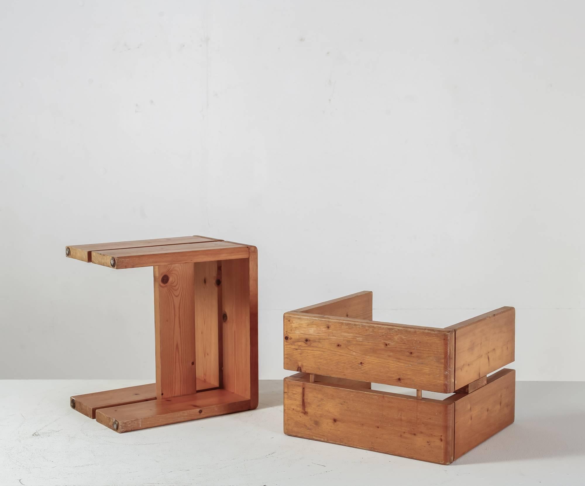French Charlotte Perriand Pair of Rectangular Pine Stools, France, 1960s For Sale