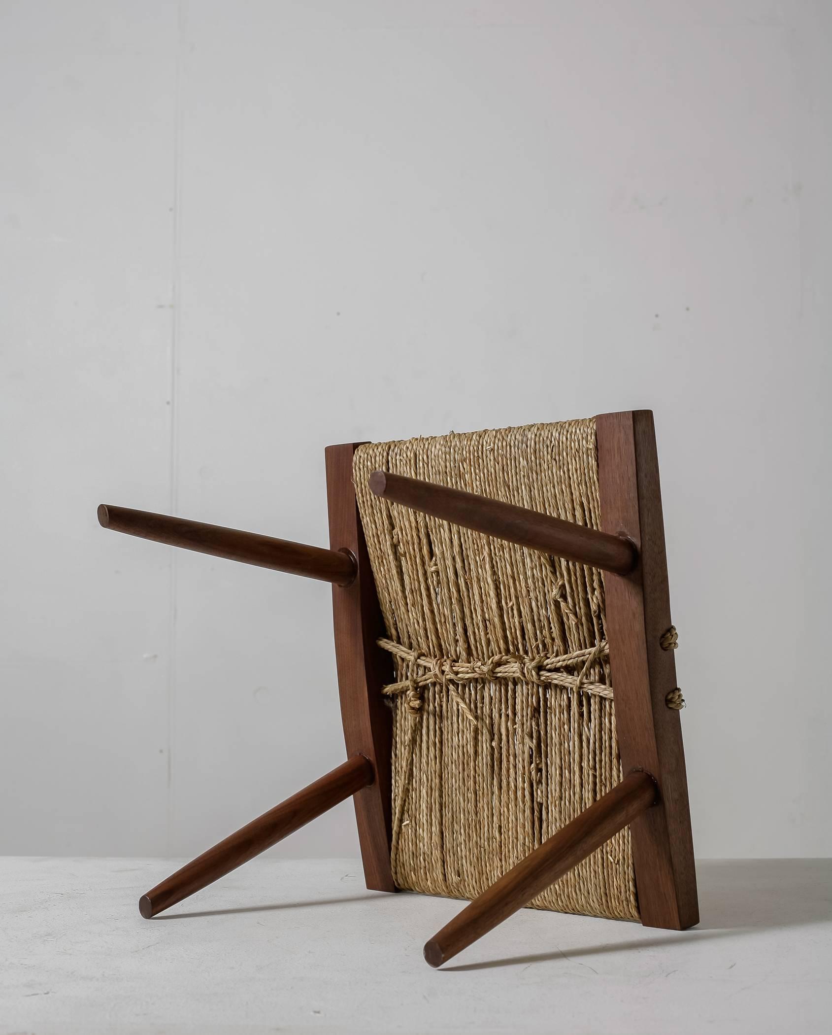 American George Nakashima Walnut with Grass Rope Stool, USA, 1950s For Sale