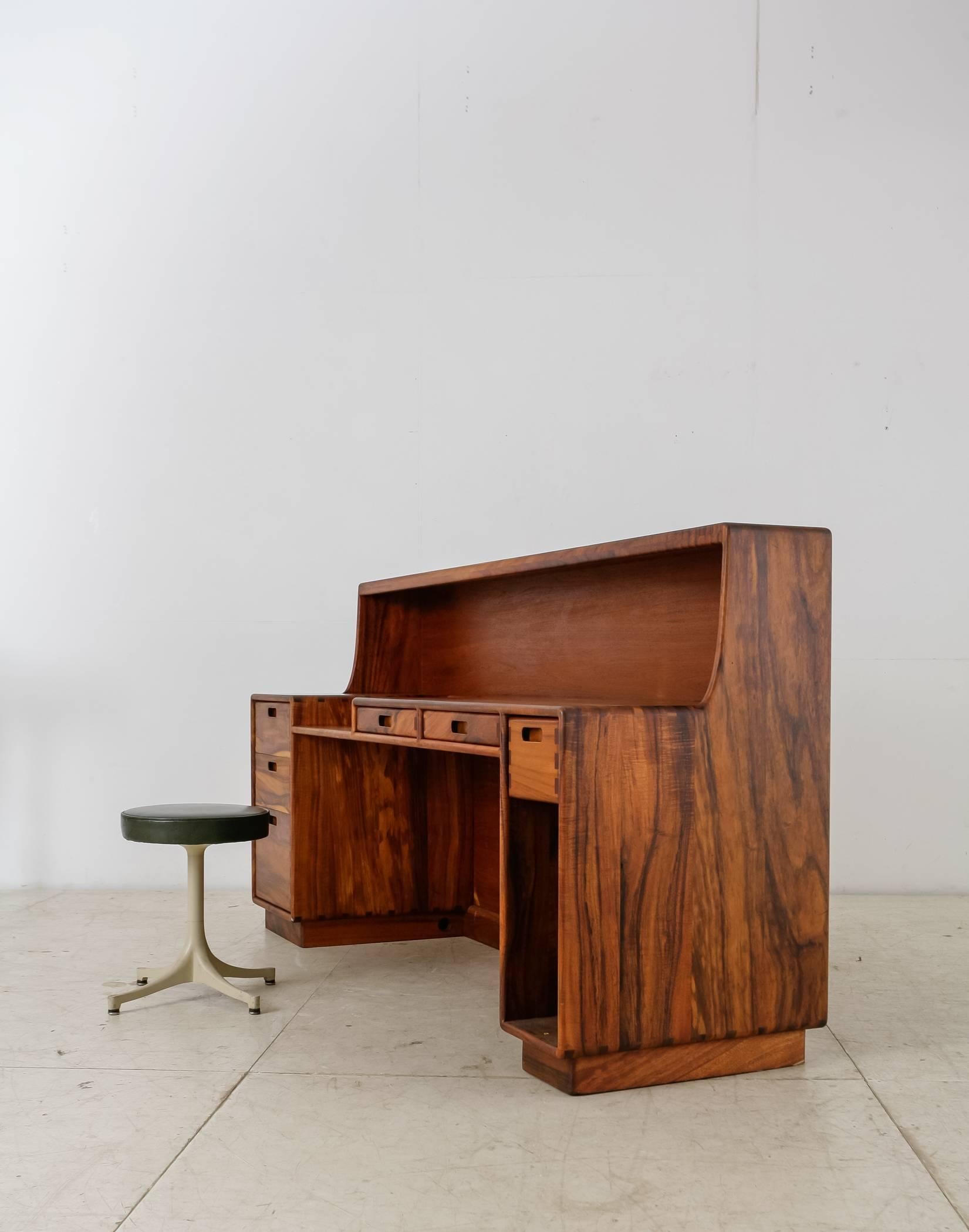 American Unique and Large Jim Sweeney Wooden Studio Craft Desk, USA, 1970s For Sale