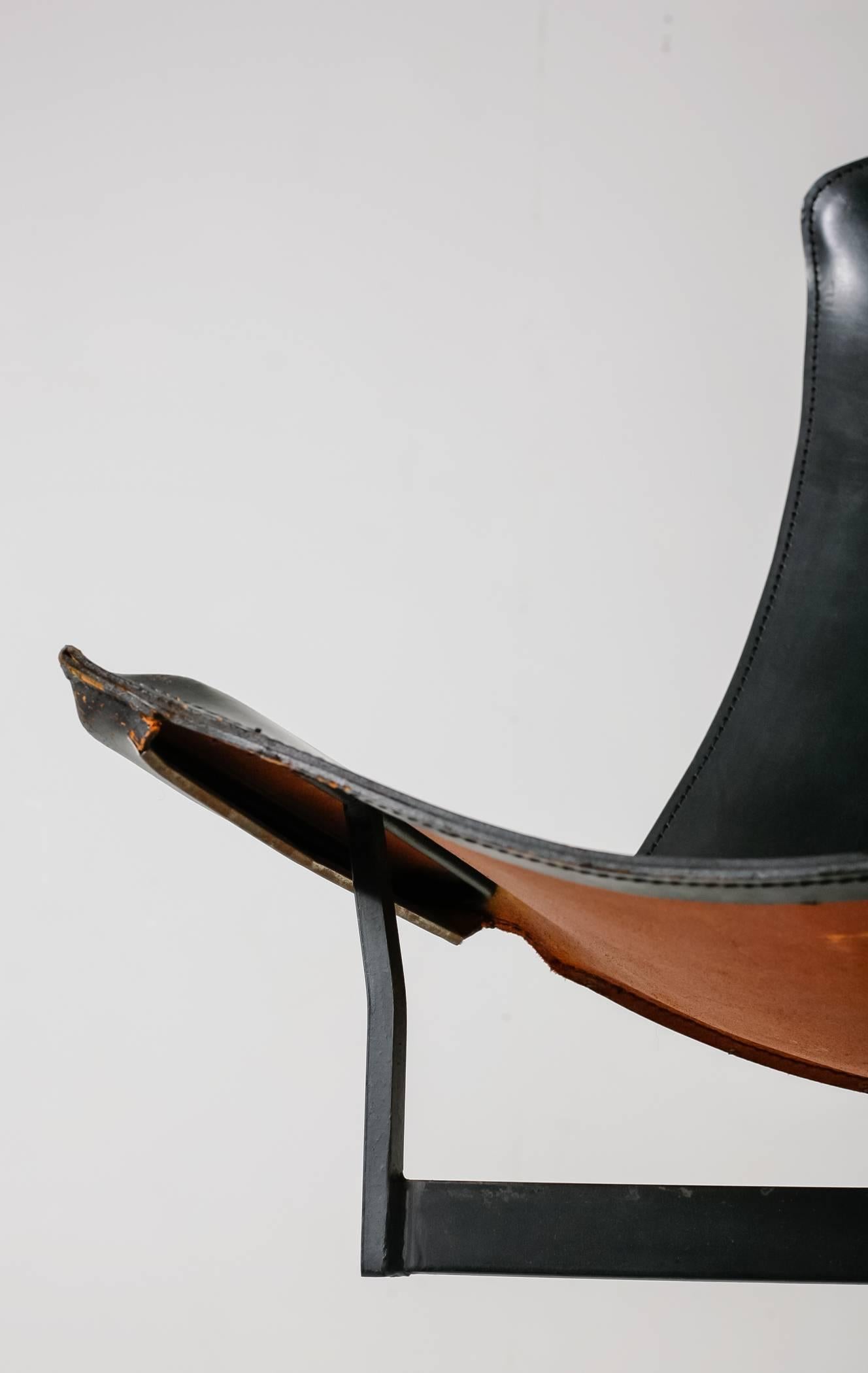 William Katavolos Swiveling Black Leather Sling Chair, USA, 1950s 3