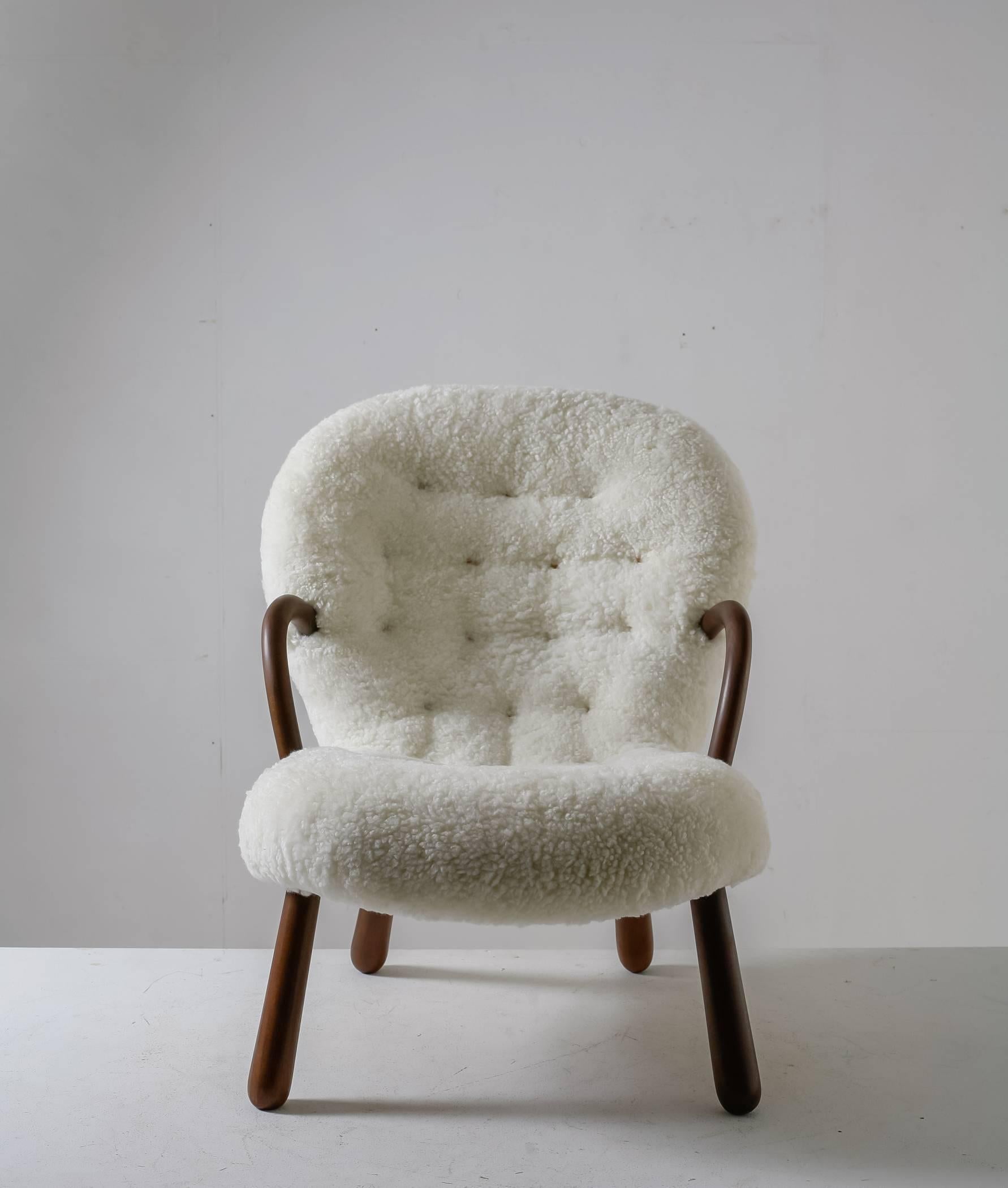 Mid-20th Century Philip Arctander Clam Chair, Denmark, 1940s For Sale