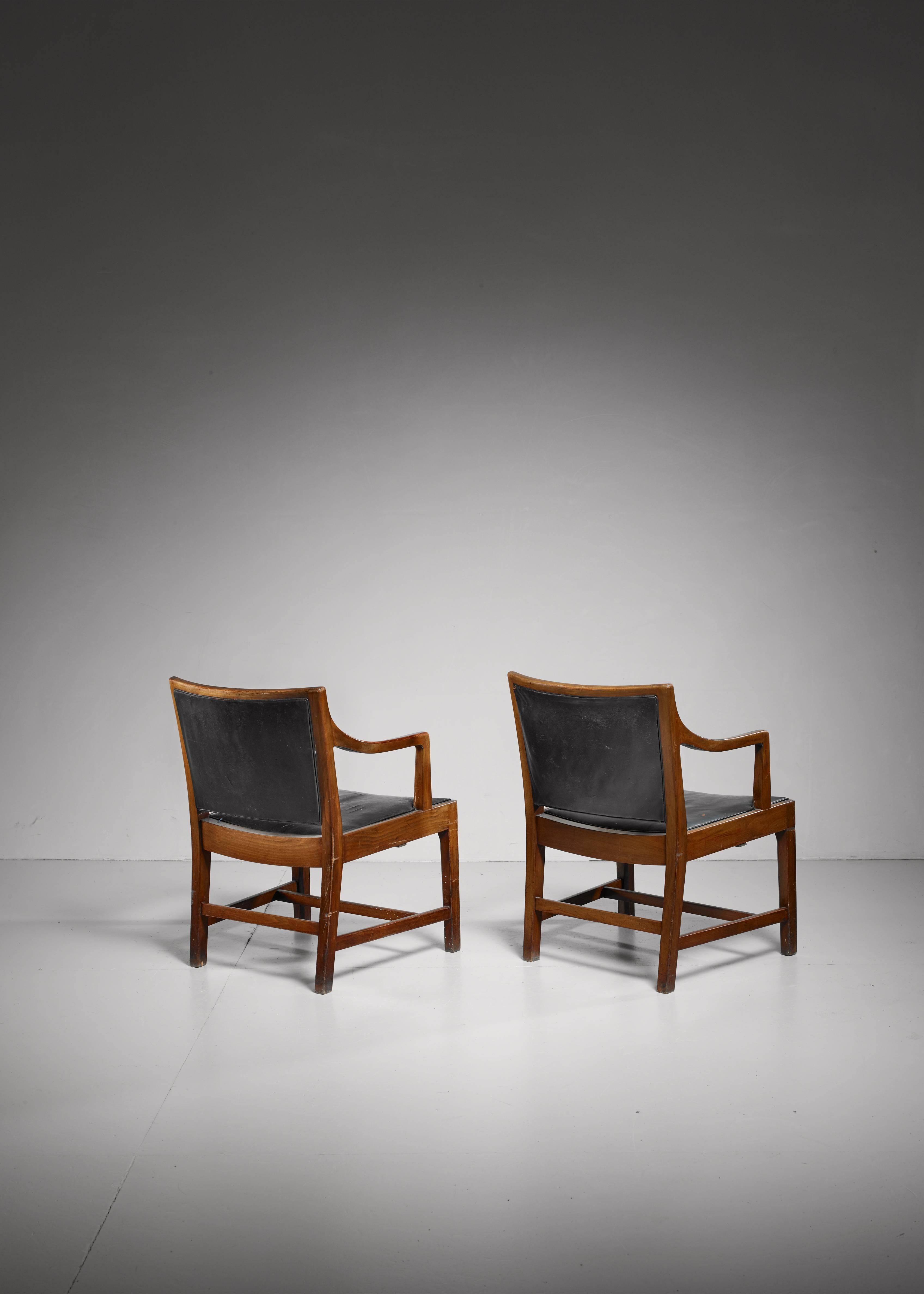 Pair of Kay Fisker Attributed Danish Armchairs, 1940s-1950s In Fair Condition For Sale In Maastricht, NL