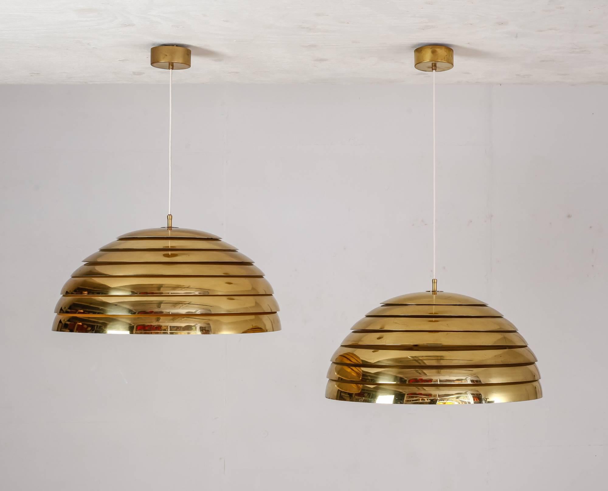Pair of Large Brass Round Pendants, Germany, 1960s-1970s In Excellent Condition For Sale In Maastricht, NL