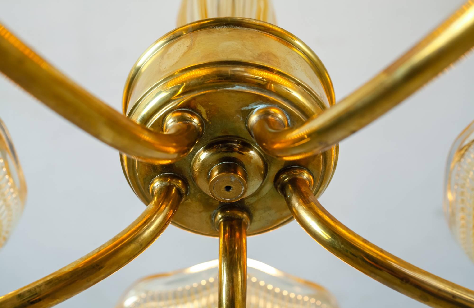 Orrefors Brass and Yellow Glass Five-Arm Chandelier, Sweden, 1940s For Sale 1