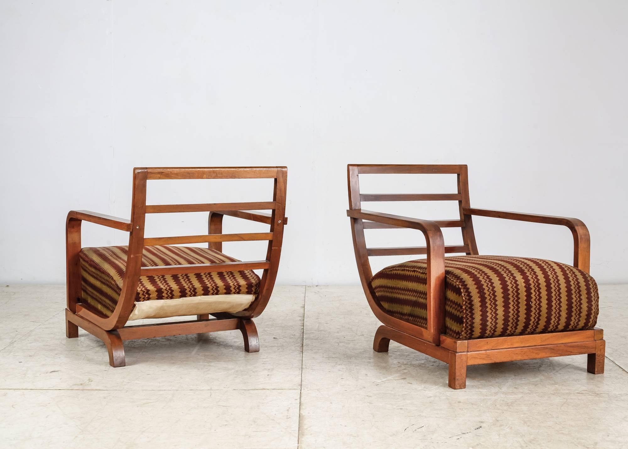 Pair of Large Art Deco Mahogany and Velour Lounge Chairs, Sweden, 1930s In Good Condition In Maastricht, NL