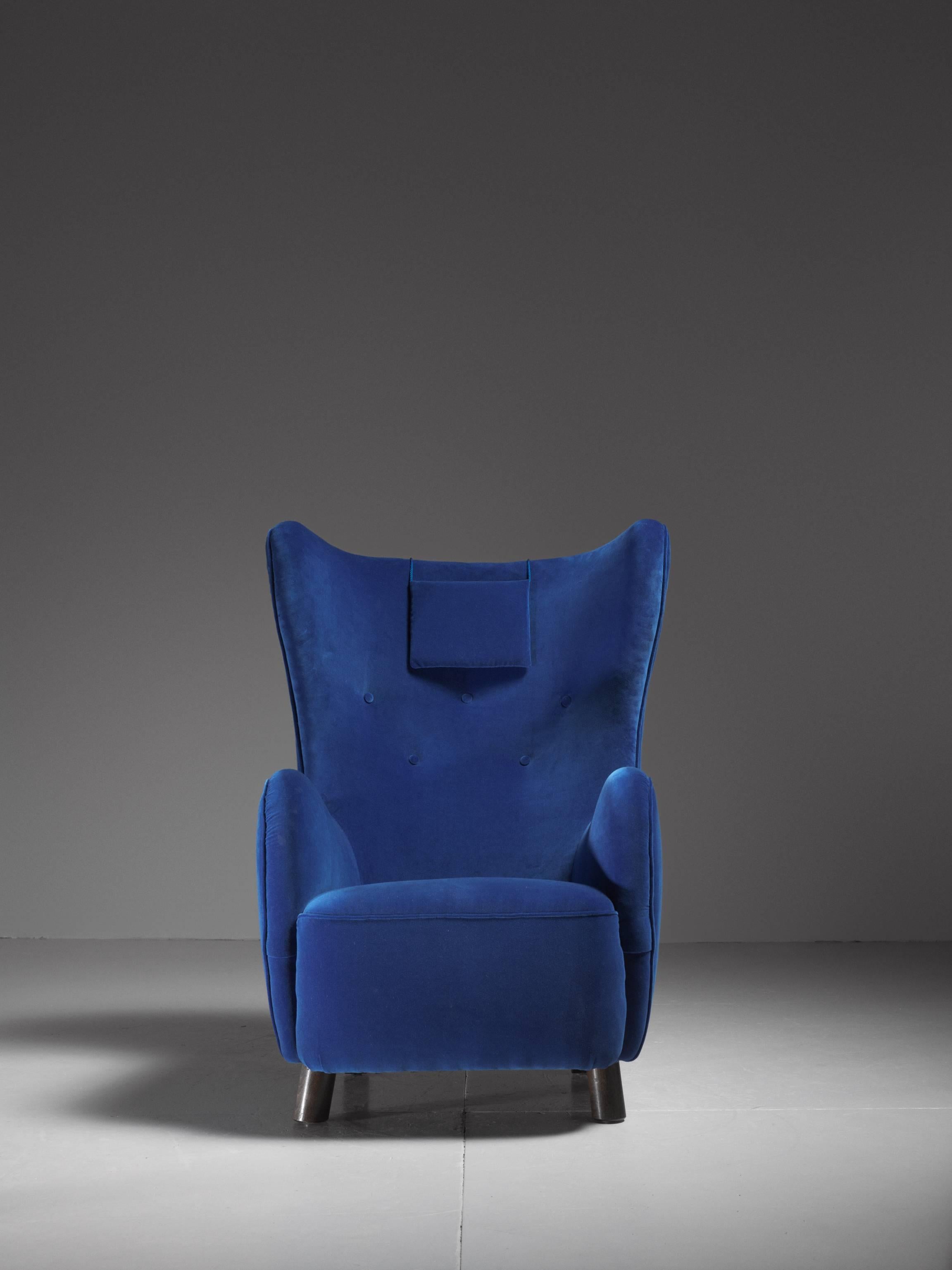 Mogens Lassen Attributed Wingback Lounge Chair, Denmark, 1940s (Skandinavische Moderne) im Angebot