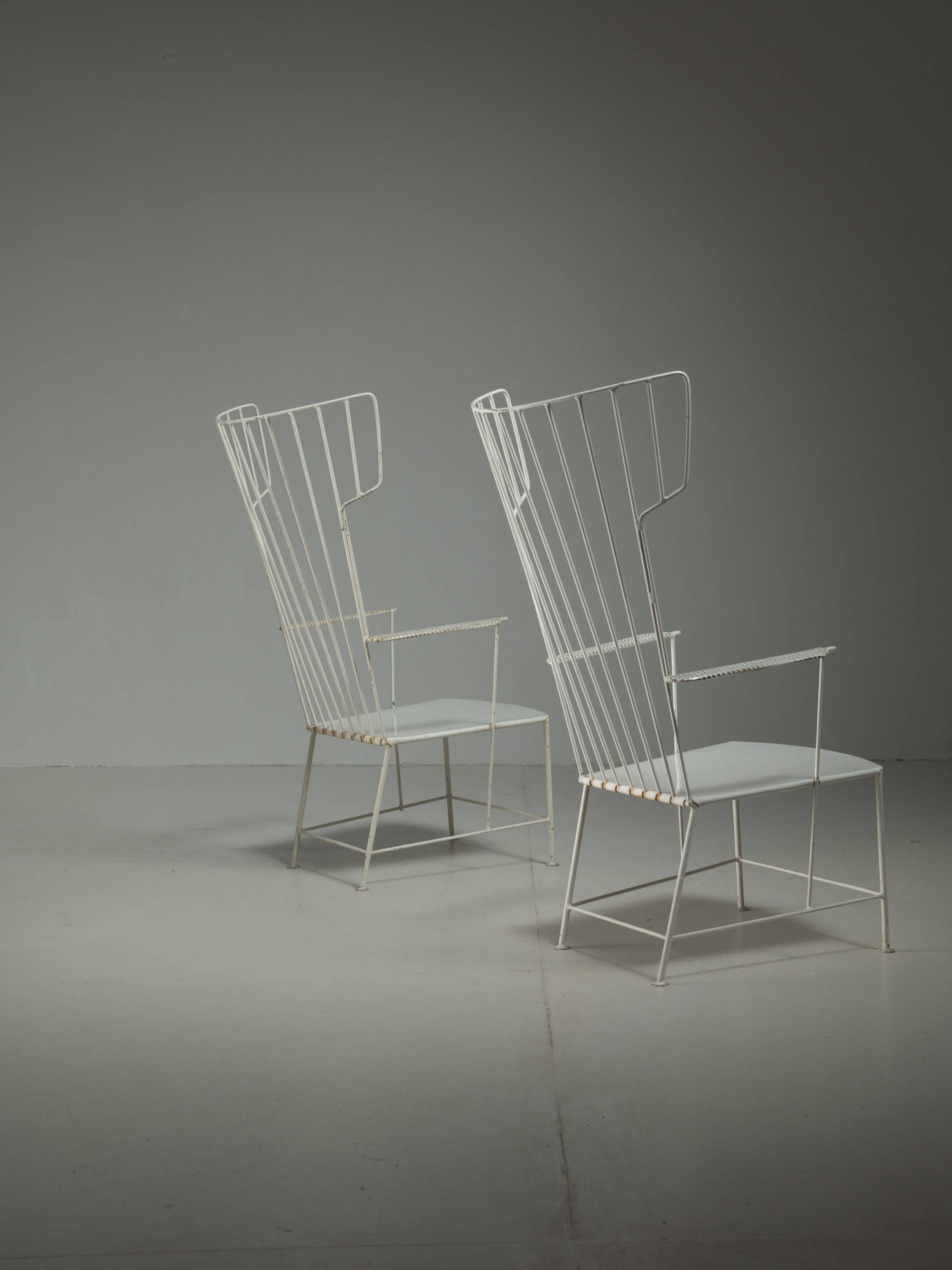 Mid-Century Modern Praun and Lauterbach Pair of White Metal Garden Chairs, Austria, 1950s For Sale
