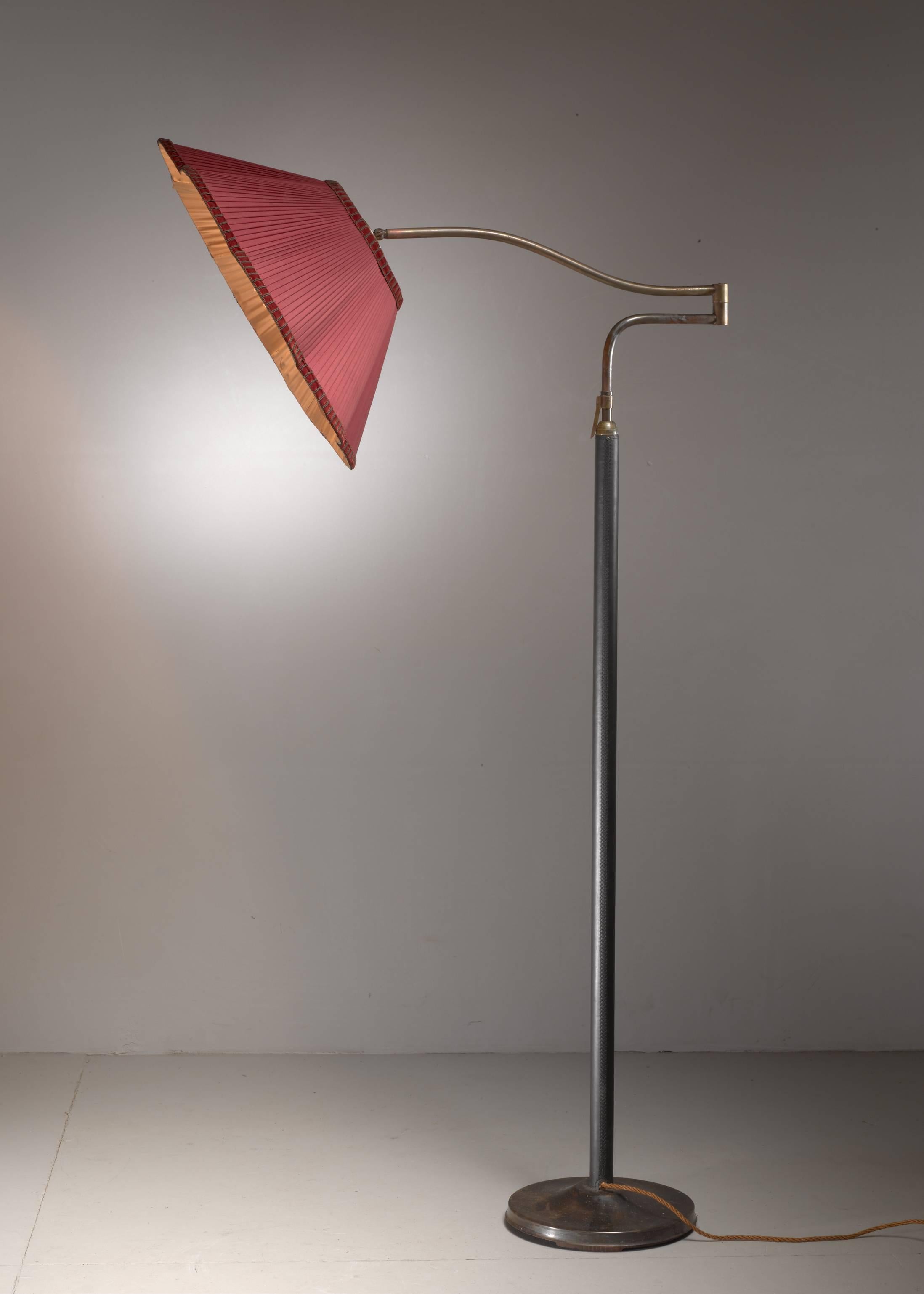 Josef Frank Height-Adjustable Swiveling Floor Lamp for Kalmar, 1930s In Good Condition In Maastricht, NL