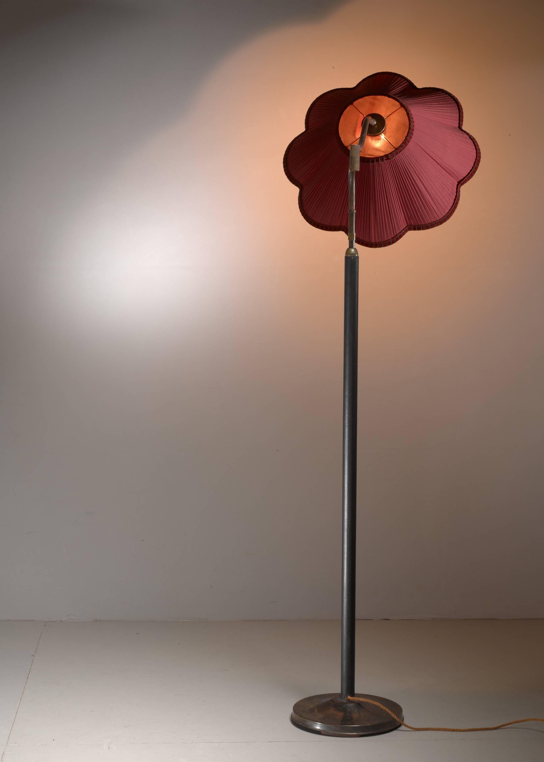 Brass Josef Frank Height-Adjustable Swiveling Floor Lamp for Kalmar, 1930s