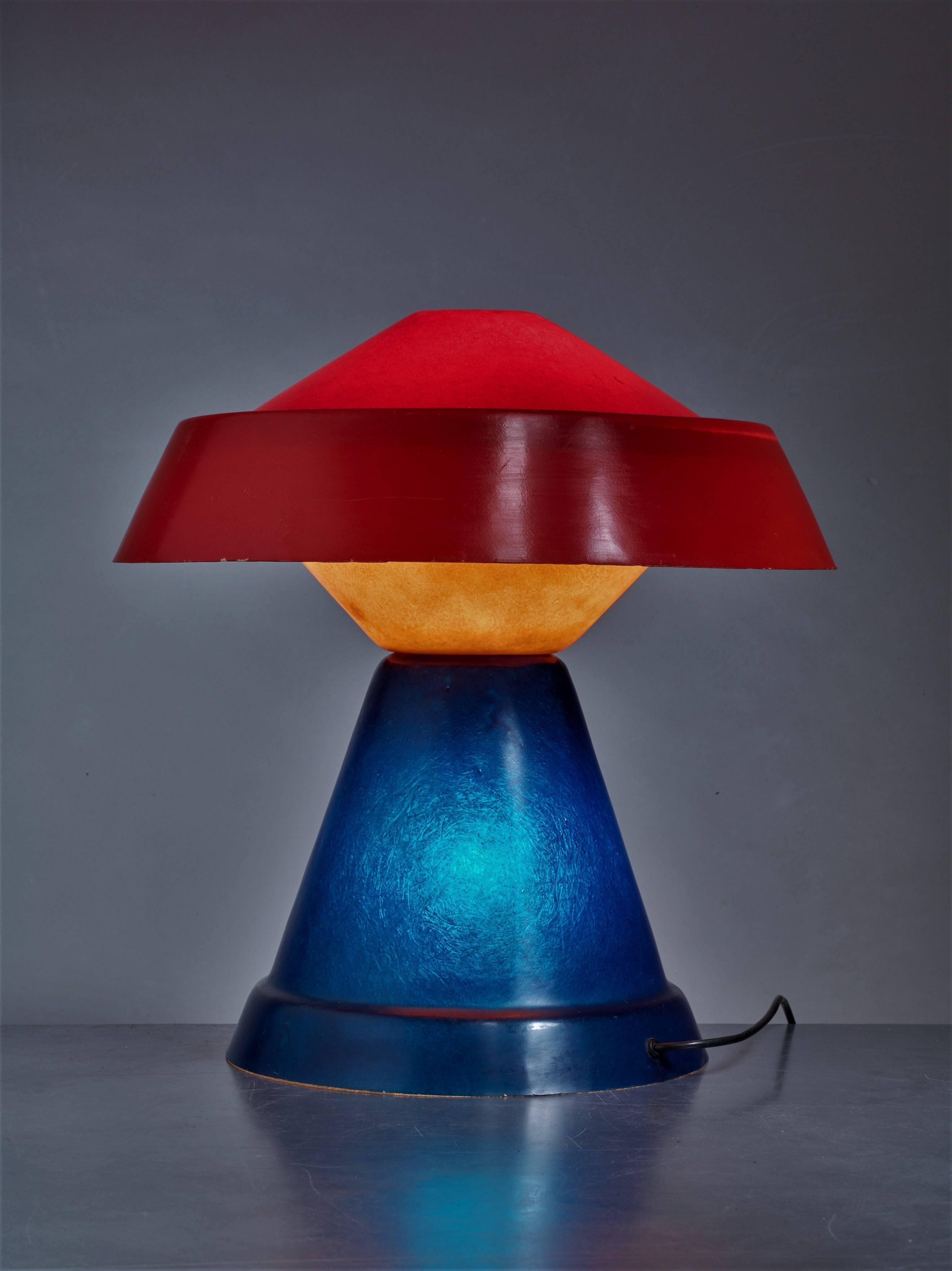 A very rare table lamp in blue, yellow and red polyester, by Italian architect and designer Umberto Riva for VeArt. The lamp was published in Domus 520, March 1973. An absolute eyecatcher in a perfect condition.