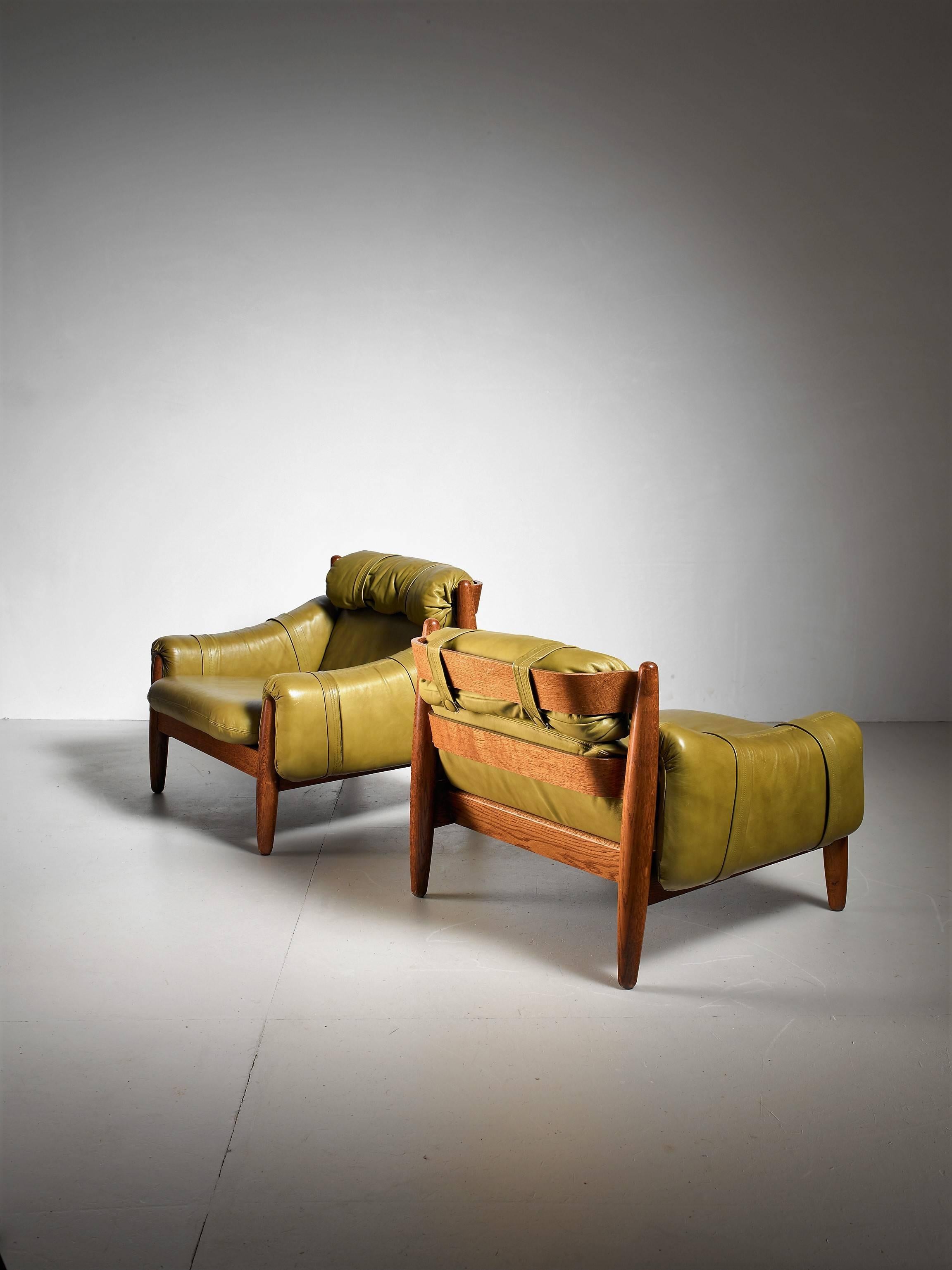 Brazilian Pair of Oak Lounge Chairs with Green Leather Cushions