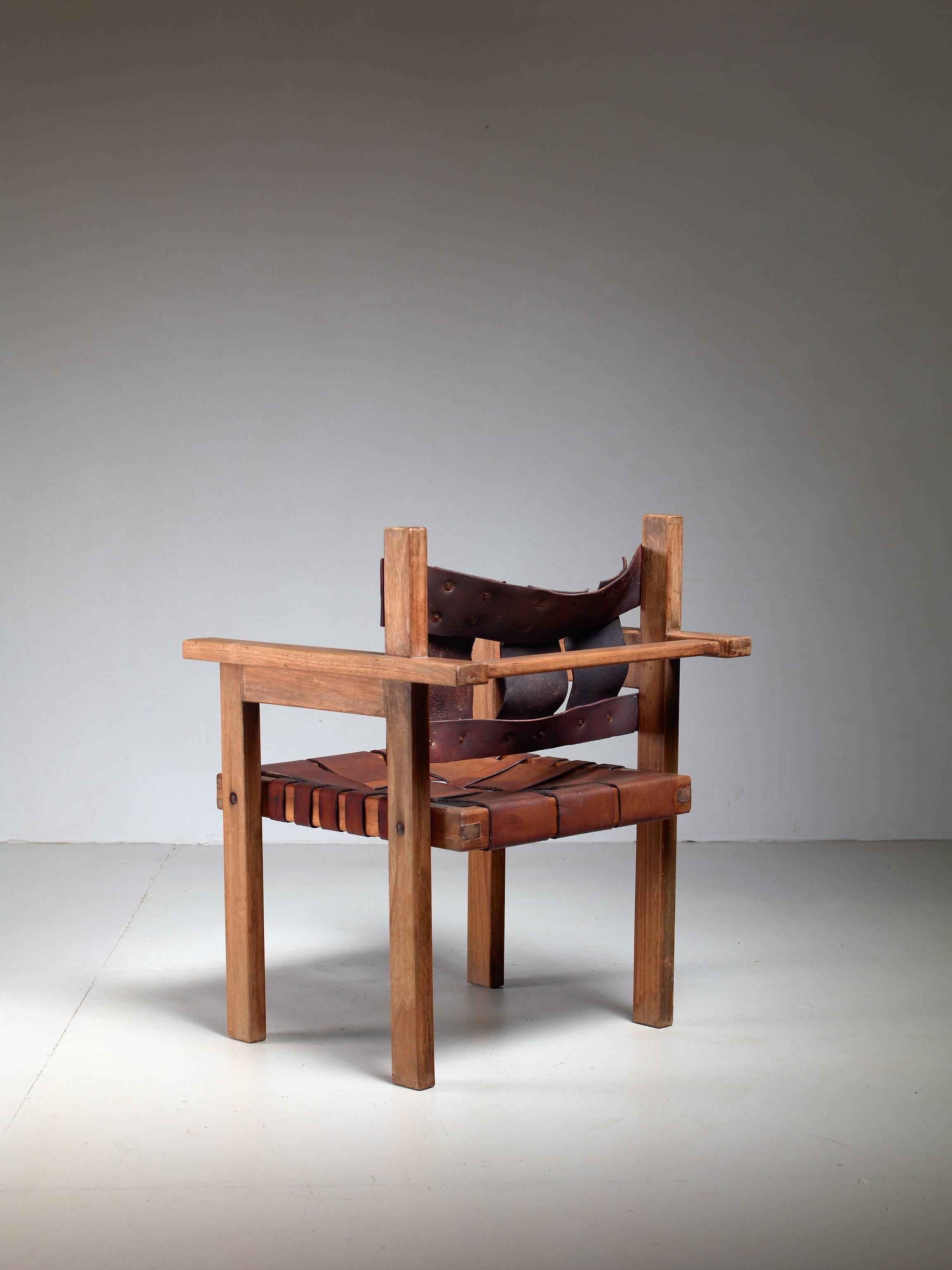 French Nutwood and leather modernist chair, France, 1940s For Sale