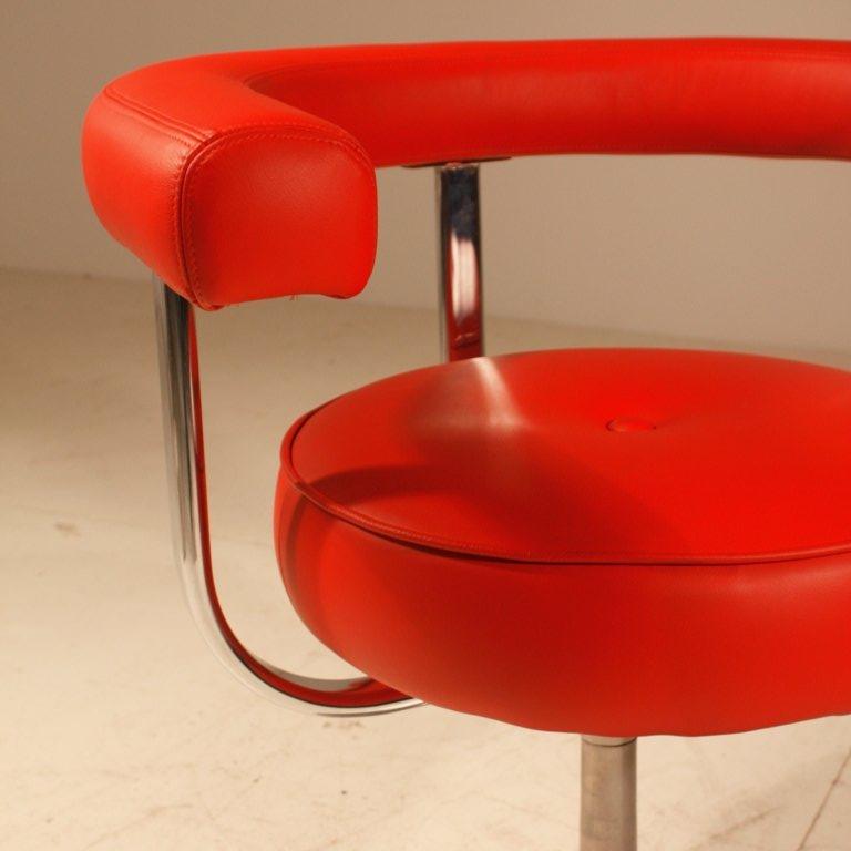 Scandinavian Modern Esko Pajamies metal and red leather desk chair for Lepo, Finland, 1960s For Sale