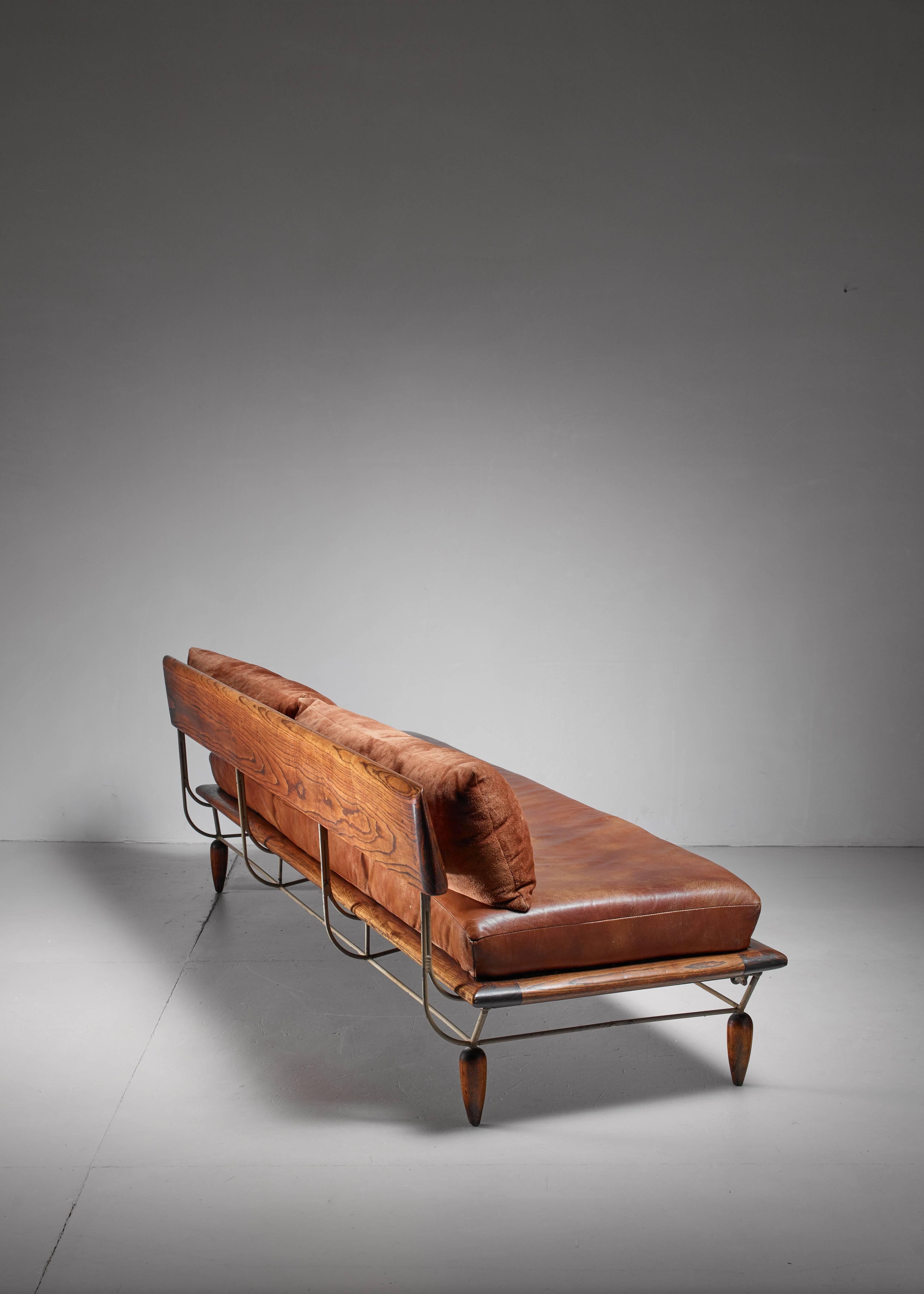 Allen Ditson unique sofa, USA, 1960s For Sale 1