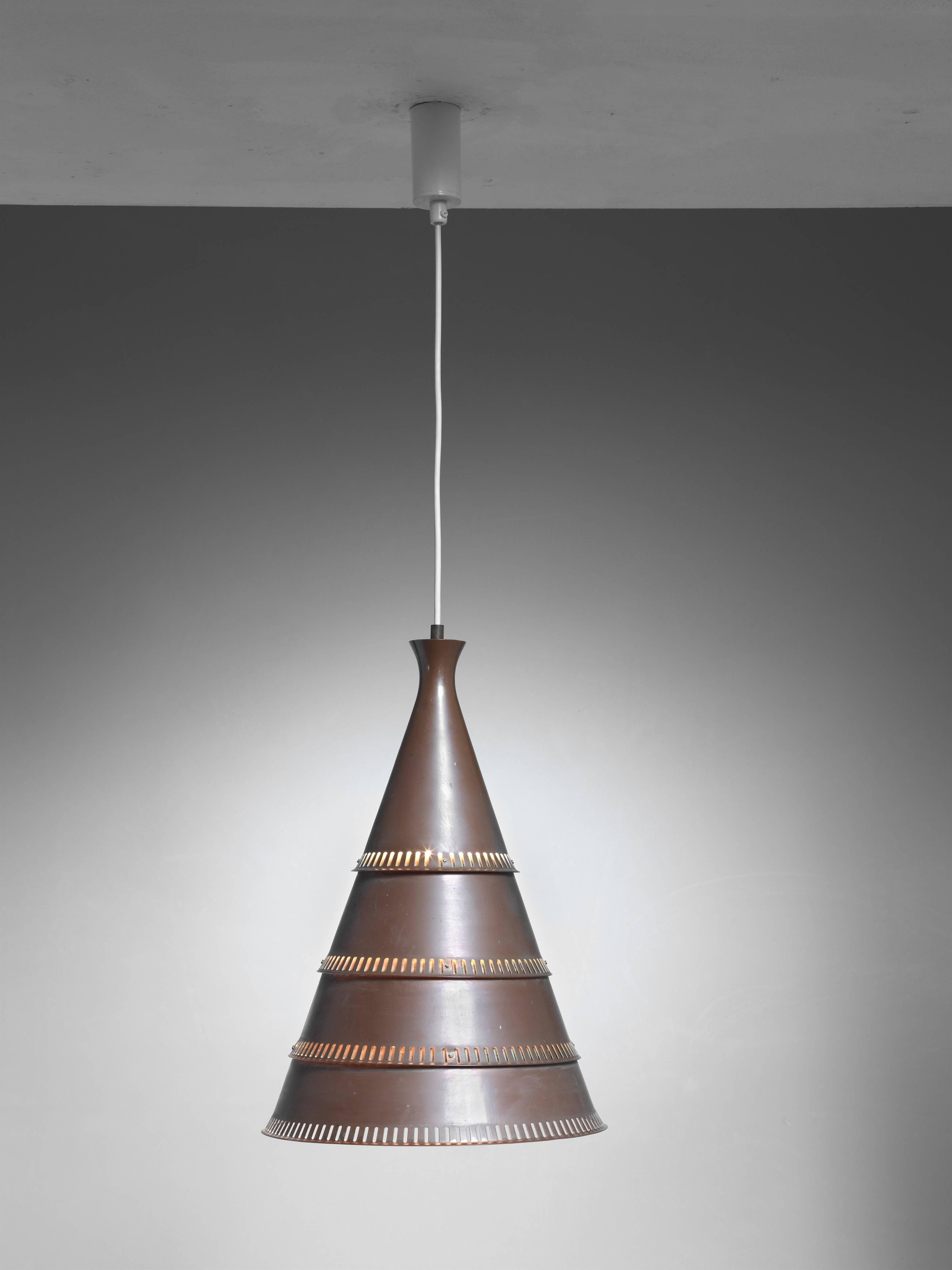 A cone-shaped brown copper model p208 pendant lamp by Knud Hjerting for Lyfa.

We can adjust the total drop to your requirements. The lamp holds an E26/E27 light bulb.

 