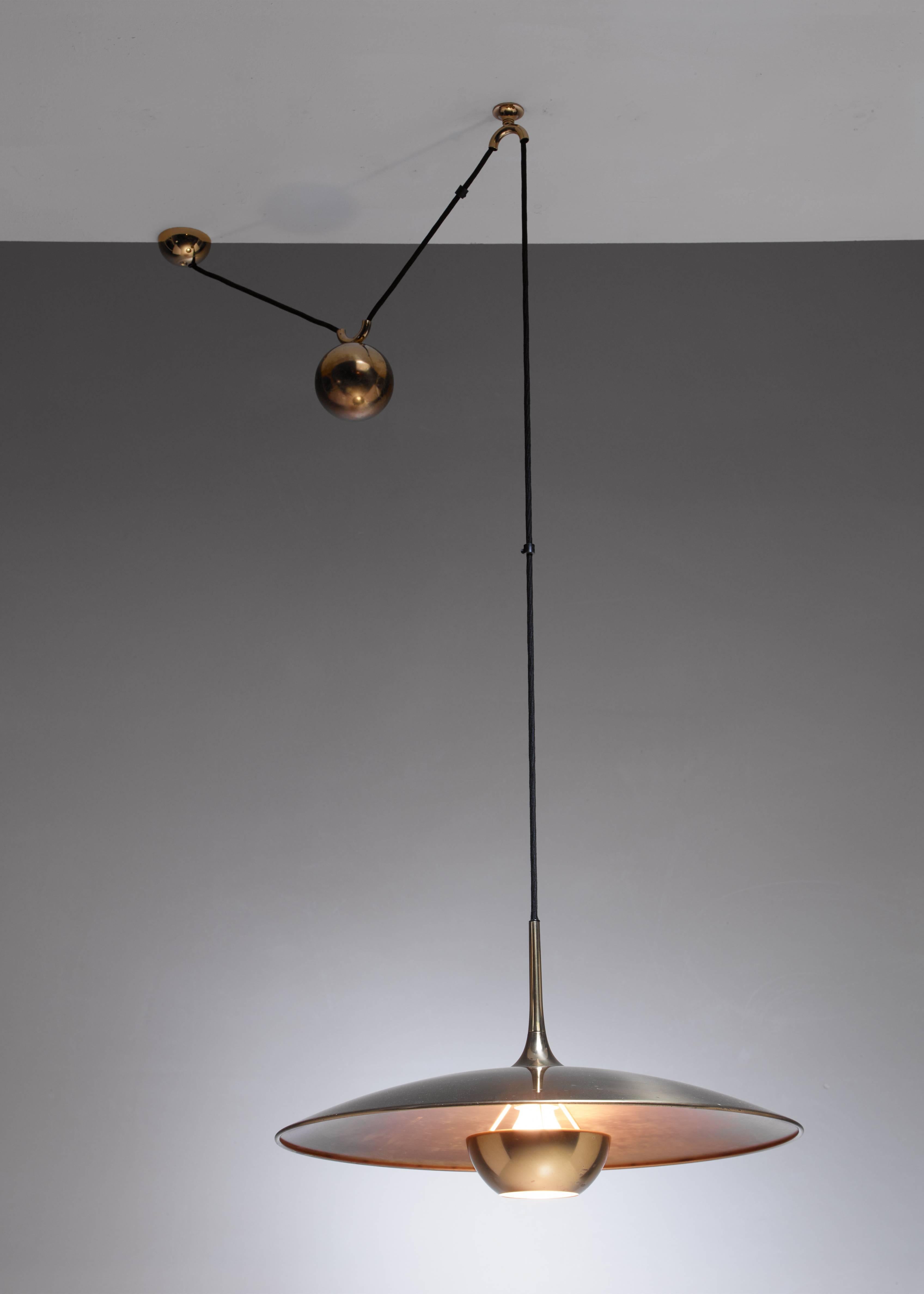 Florian Schulz Brass Onos Pendant with Counterweight, Germany, 1970s In Excellent Condition In Maastricht, NL