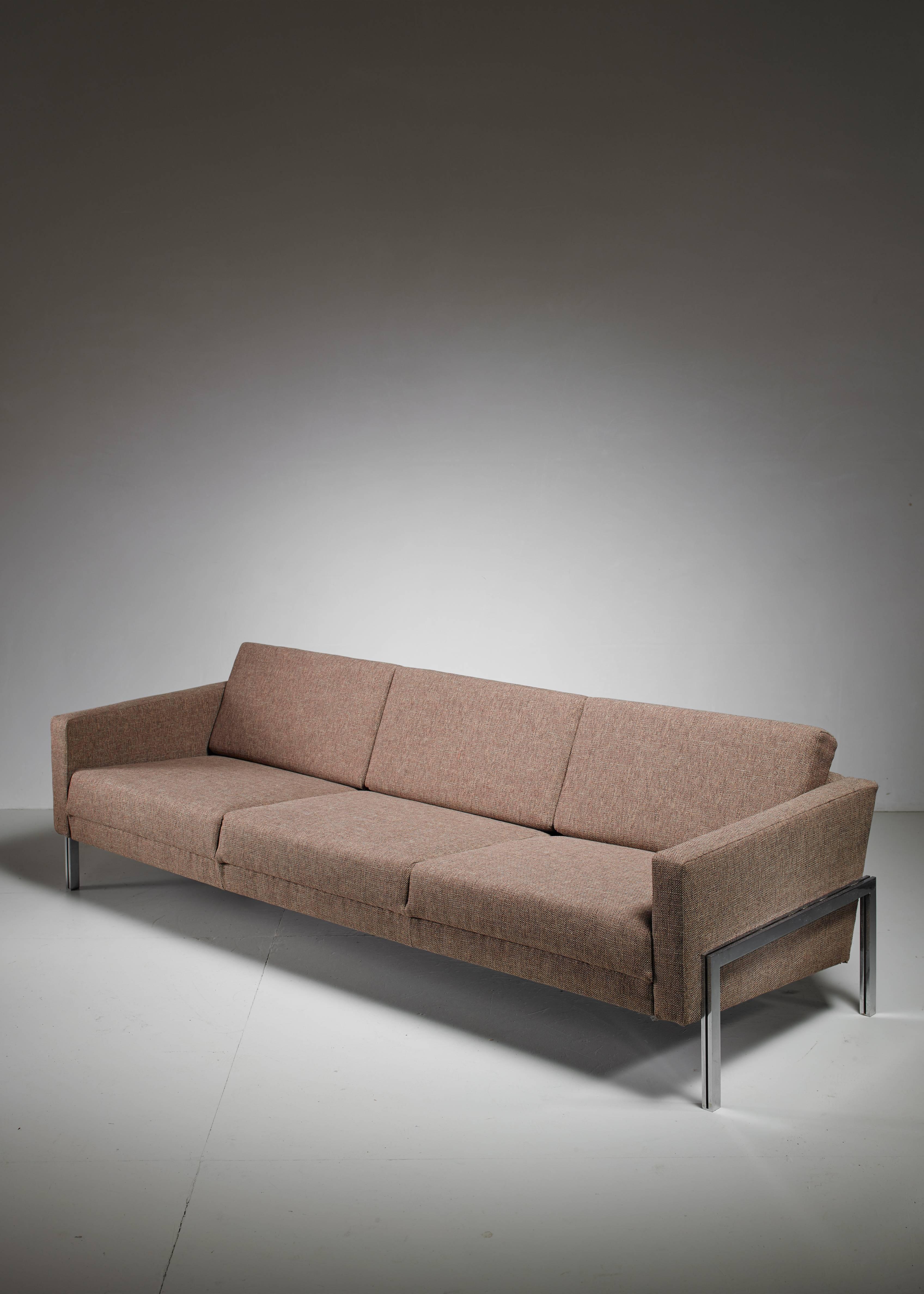 kurt sofa