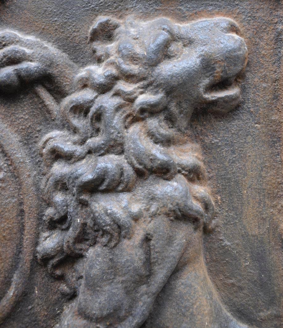 Cast Iron Fireback with Two Lions from Either Side of a Crowned Coat of Arms 3