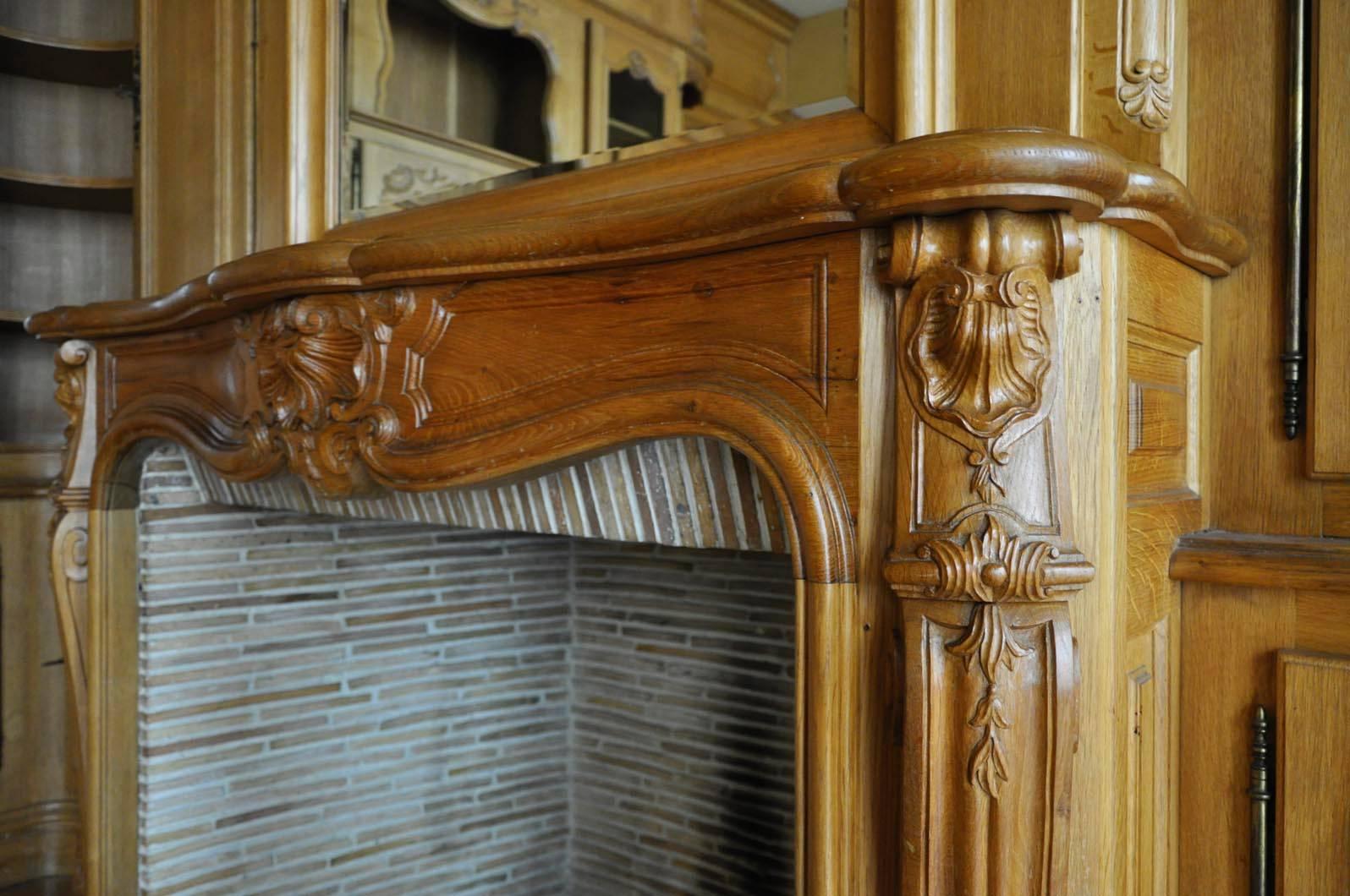 Carved Louis XV Style Paneled Room with Fireplace in Oakwood, circa 1980 For Sale