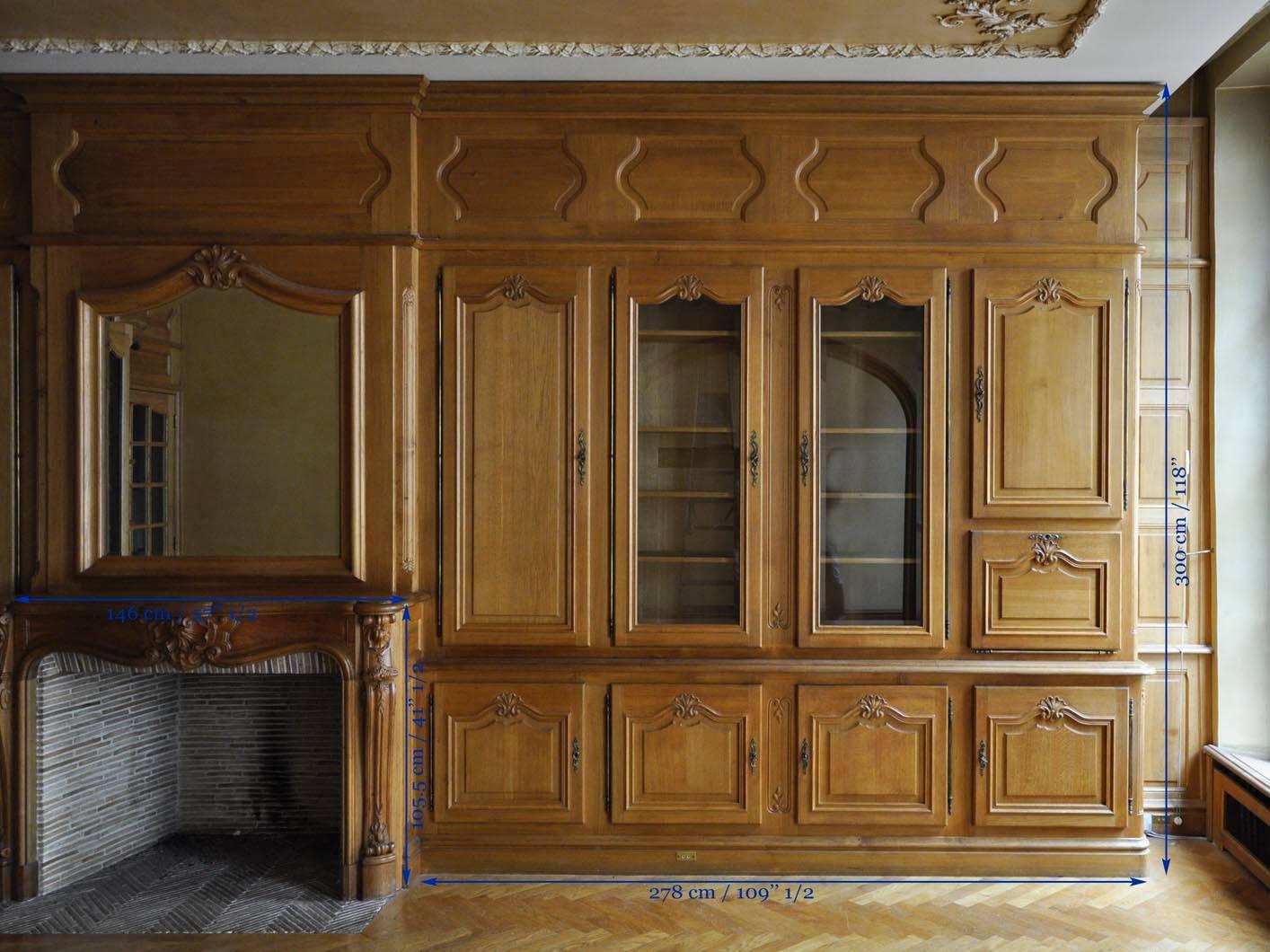 Louis XV Style Paneled Room with Fireplace in Oakwood, circa 1980 For Sale 2