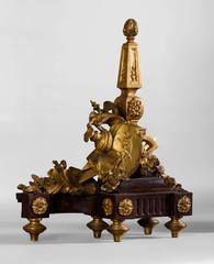 Paire de chenets de style Louis XVI avec décor en bronze patiné et doré