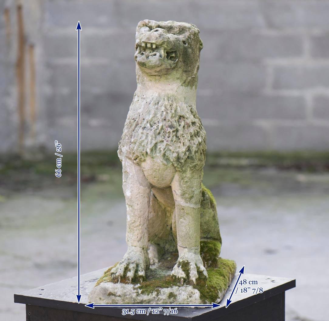 Lion Antique Stone Garden Statue, 17th Century In Fair Condition For Sale In Saint Ouen, FR