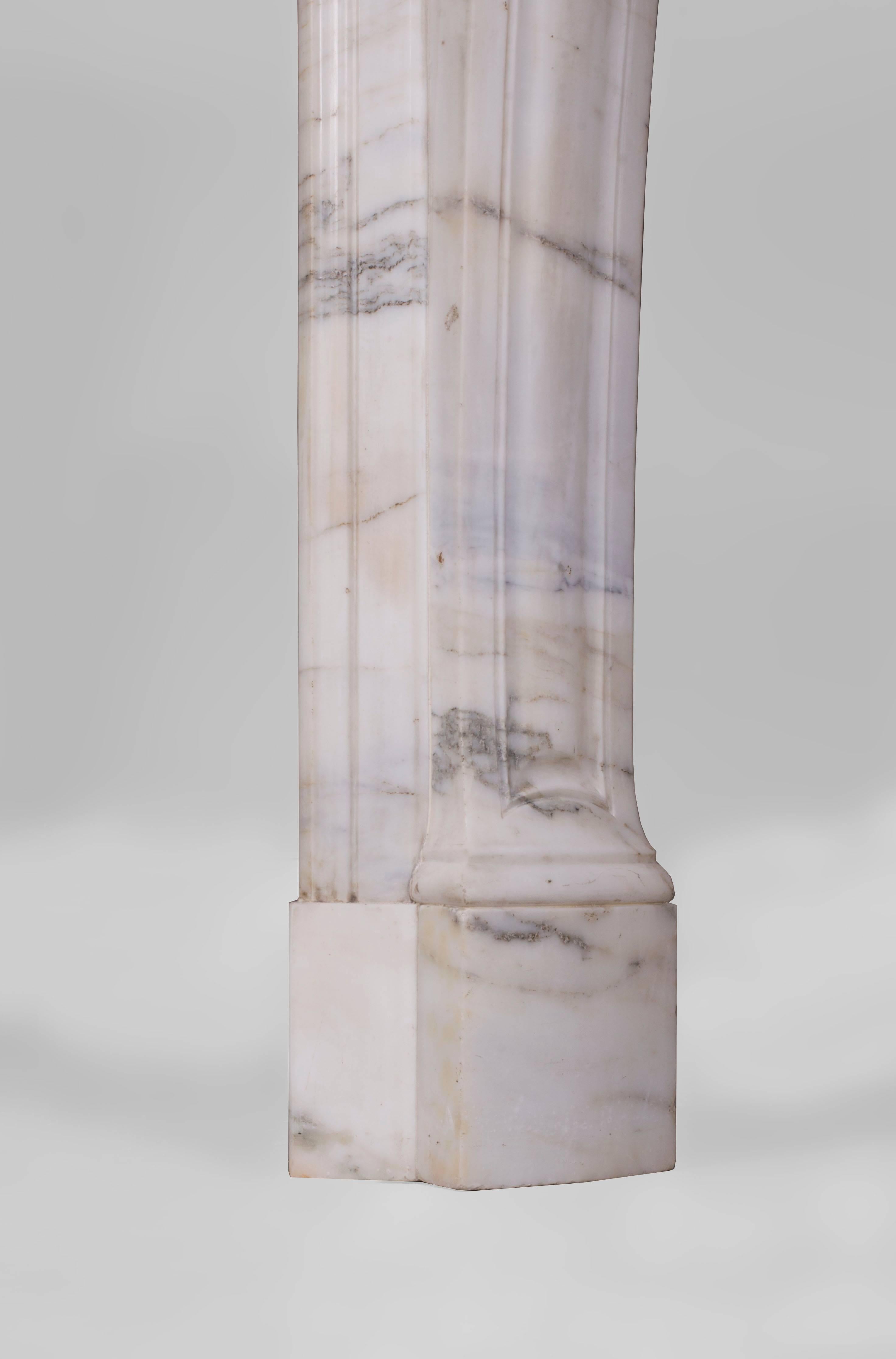 Pompadour Fireplace, Louis XV Style, in Arabescato Marble, 19th Century For Sale 2