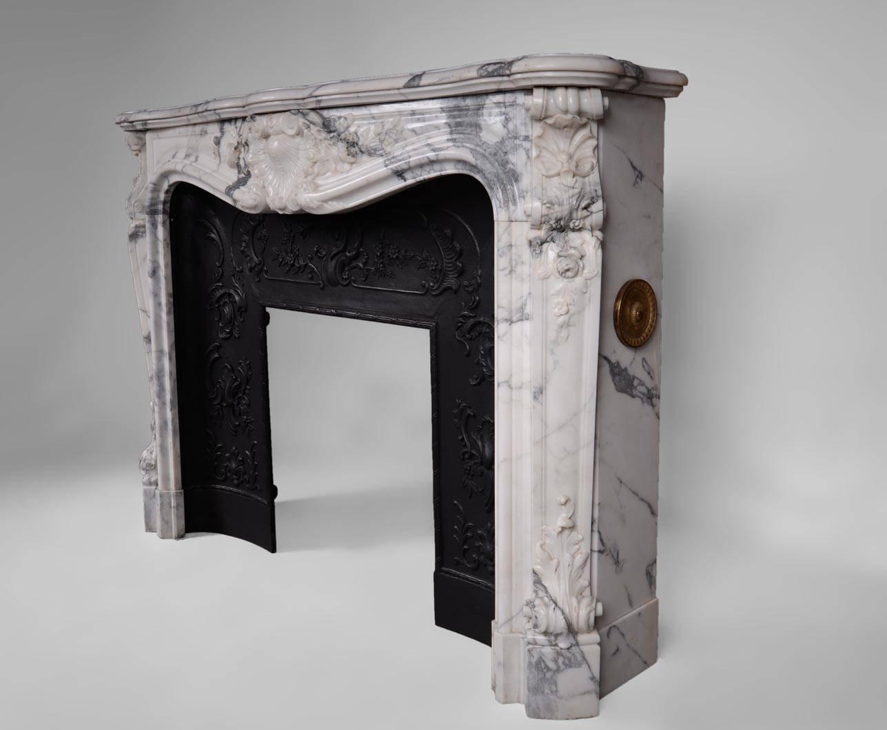 Antique Louis XV Style Fireplace in Arabescato Marble with Cast Iron Insert 2