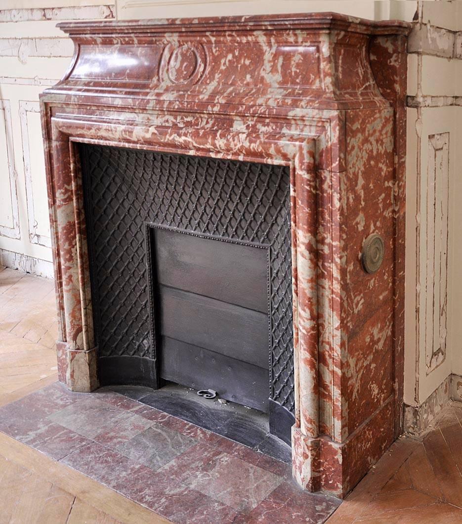 Antique Louis XIV Style Fireplace in Red from the Languedoc Marble, 19th Century For Sale 2
