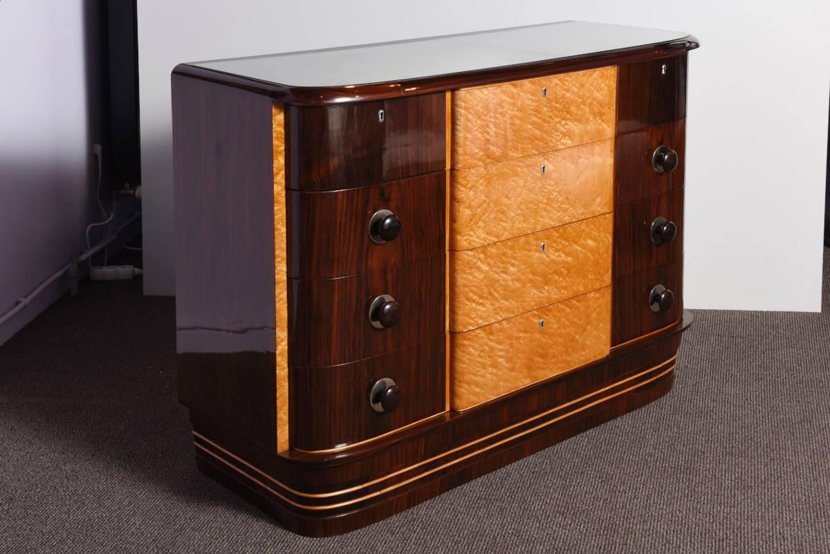 Art Deco Chest of Drawers 4