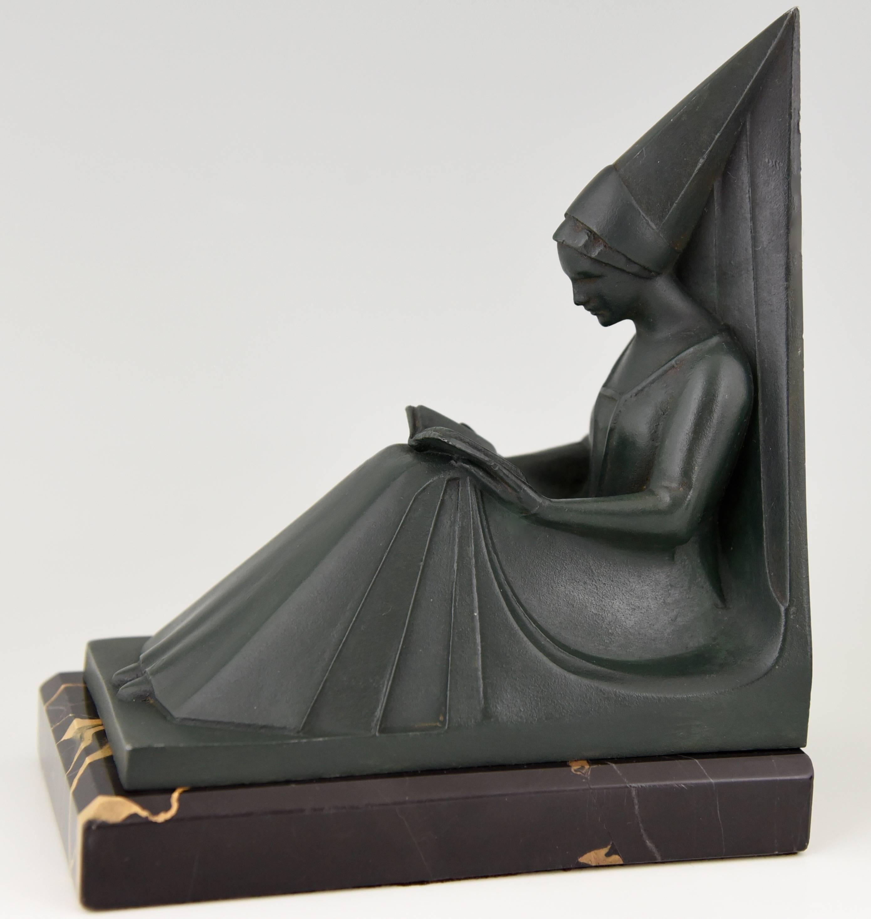 20th Century French Art Deco Bookends Reading Ladies by Max Le Verrier, 1930