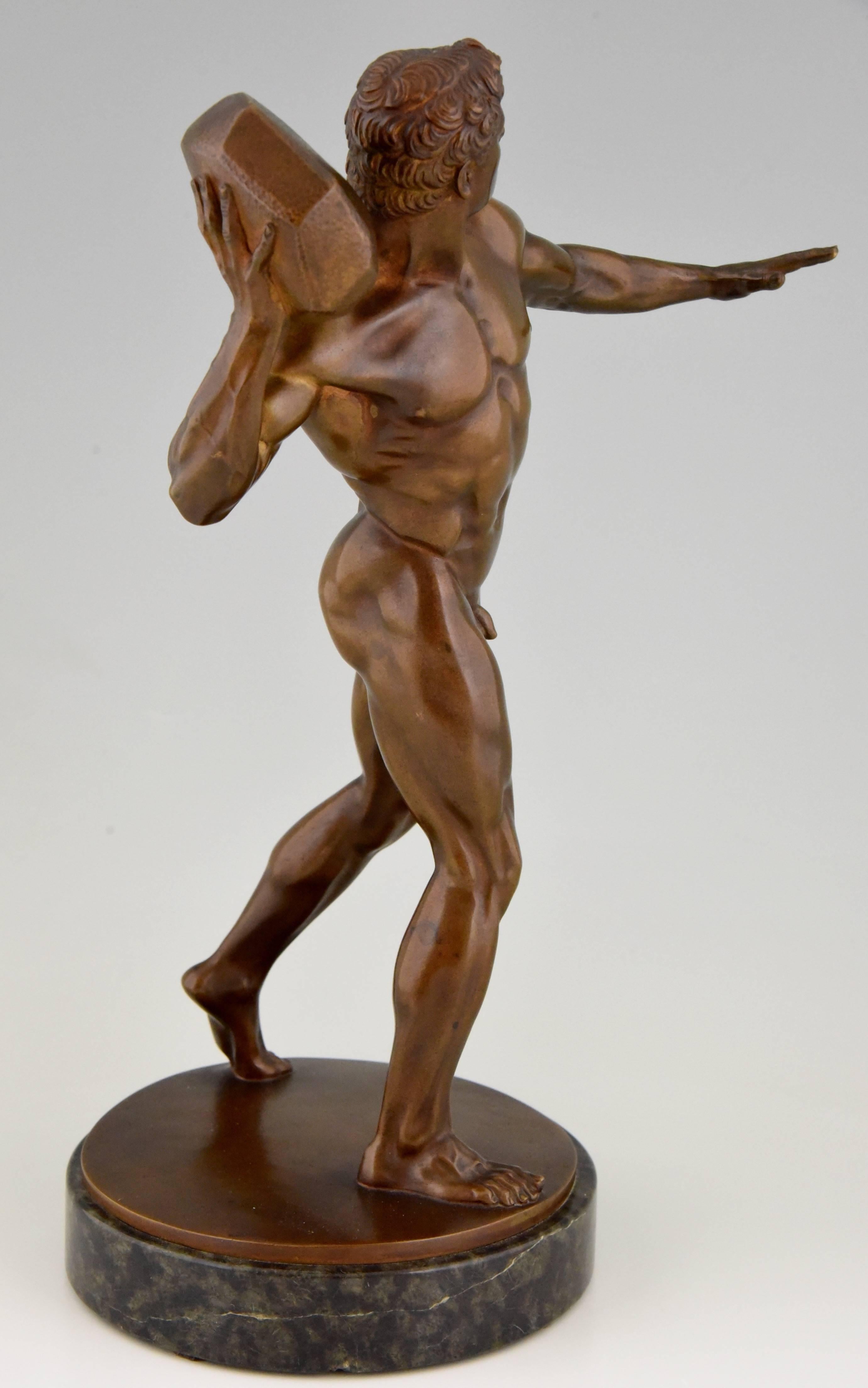 Romantic Antique Bronze Sculpture Male Nude Throwing Stone Hugo Siegwart