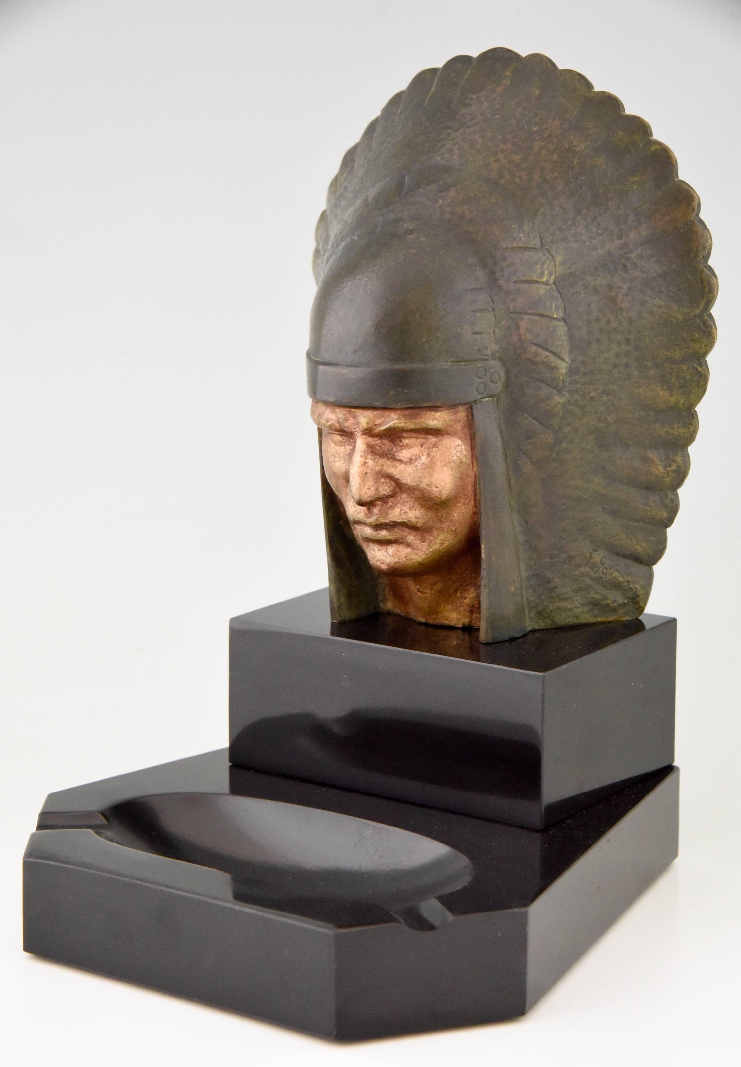 French Art Deco Bronze Ashtray with Indian Bust by Georges Garreau, 1930 1