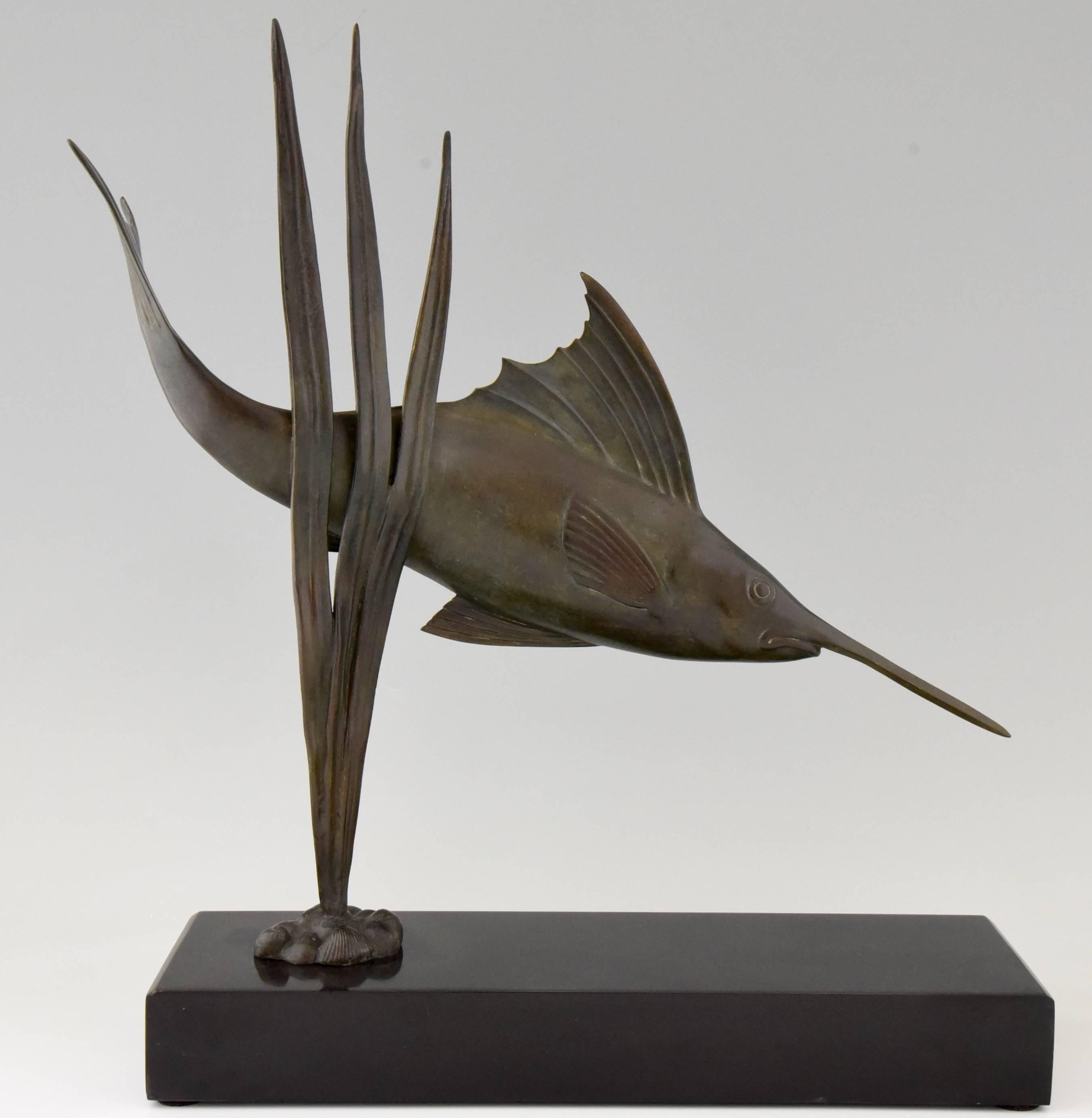 Beautiful Art Deco sculpture of a Swordfish between waterplants on a black marble base signed by I. Strateff.

Artist / maker:
Strateff.
Signature / marks:
I. Strateff.
Style:
Art Deco.
Date:
circa 1930.
Material:
Patinated bronze on a