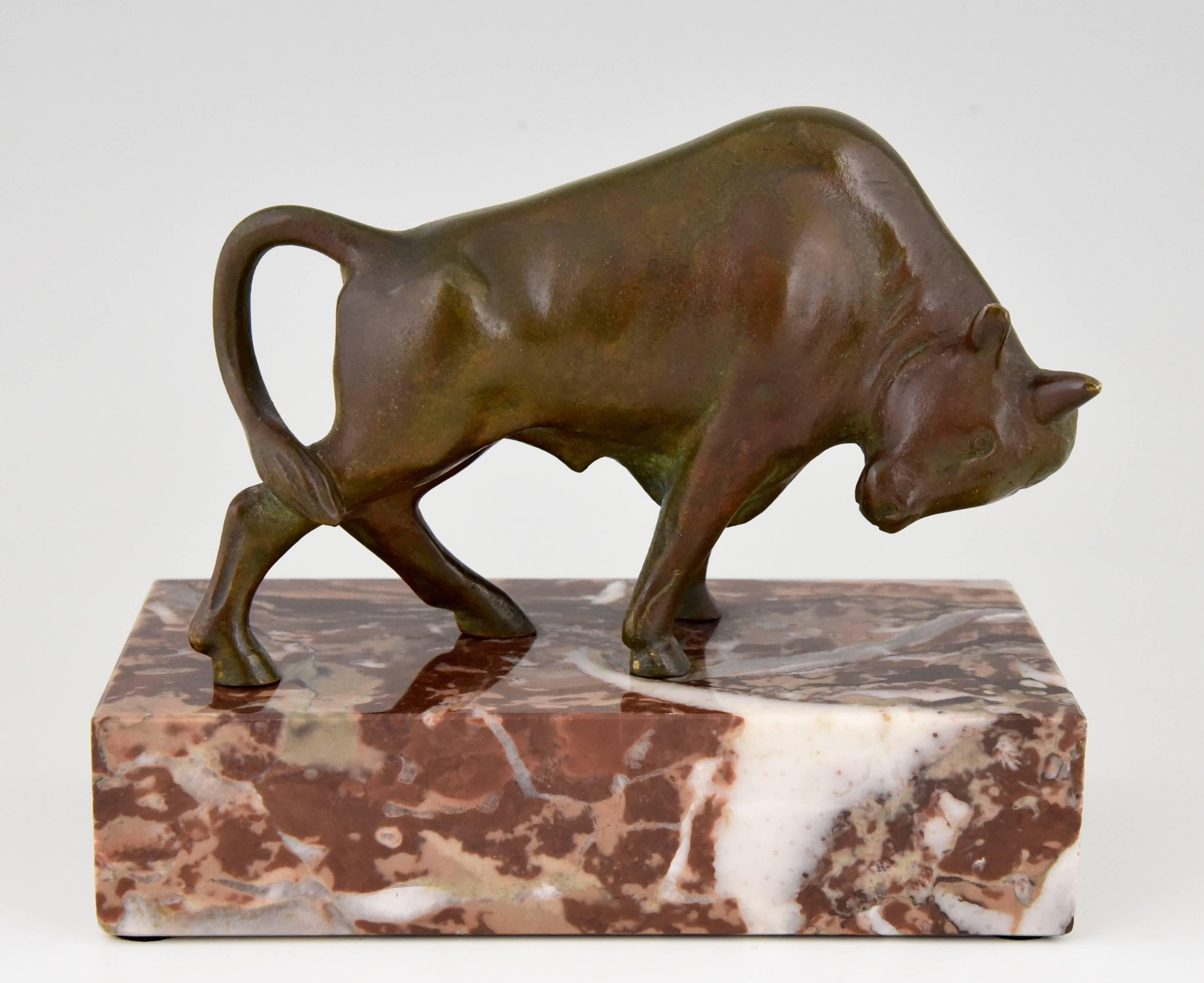 Patinated Art Deco Bronze Bull Bookends by Luc, 1930 France